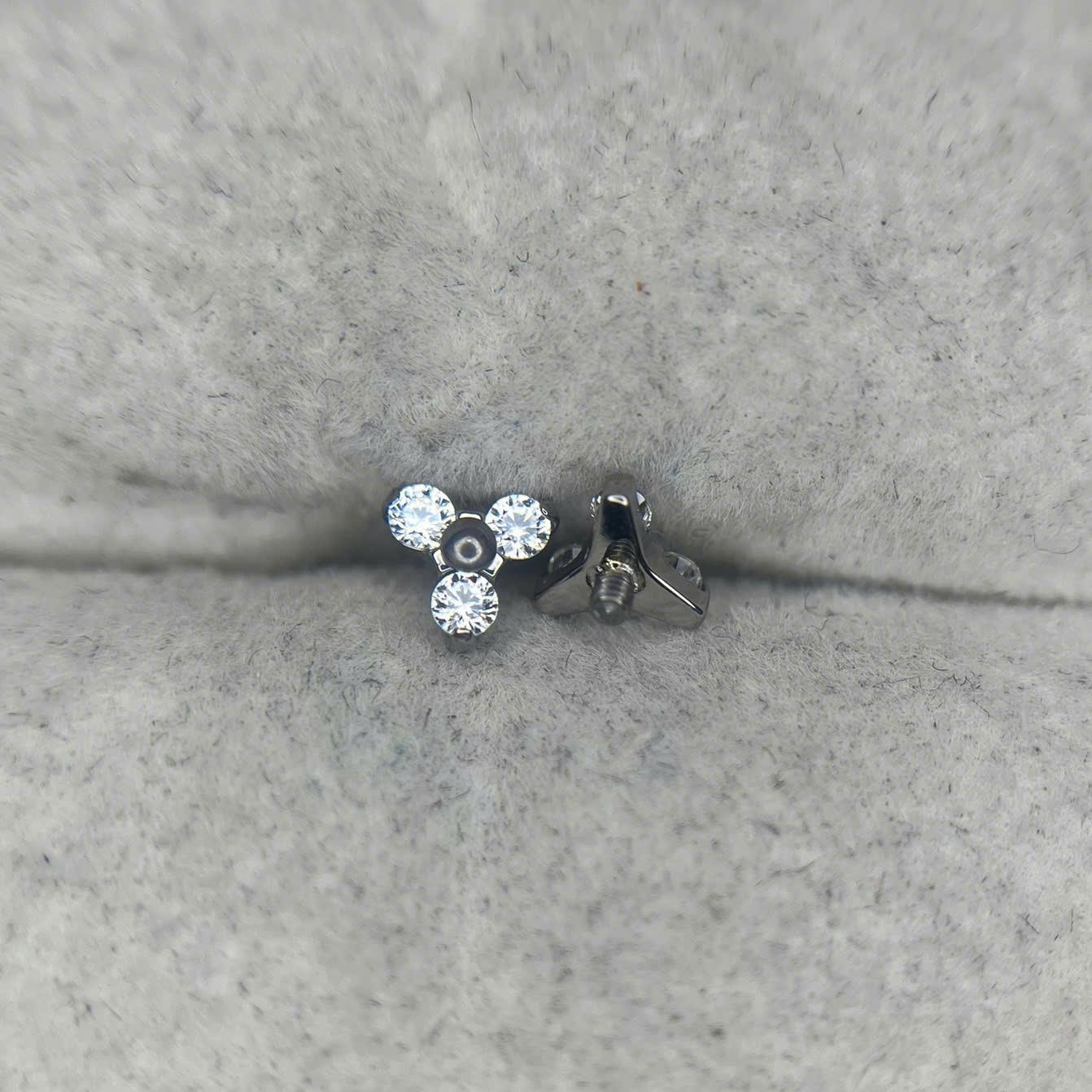 charm cấy titan lá ba cánh kim cương 1.6_thumbnail_3