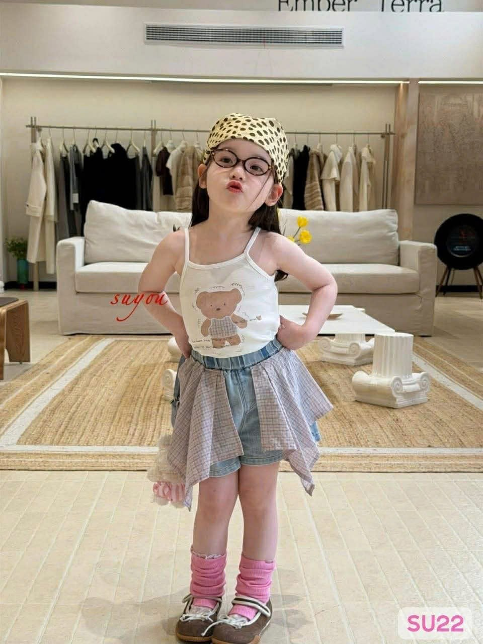 SU81 -  Quần sooc phối vải kẻ caro xanh bất đối xứng màu xám đen hãng Suyou