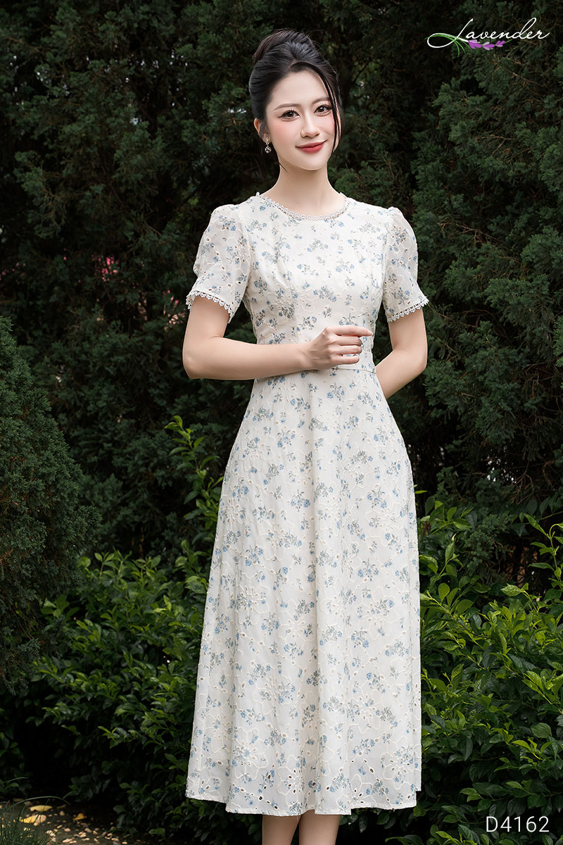 Đầm trắng tay ngắn hoa thêu cổ ren D4162_thumbnail_3