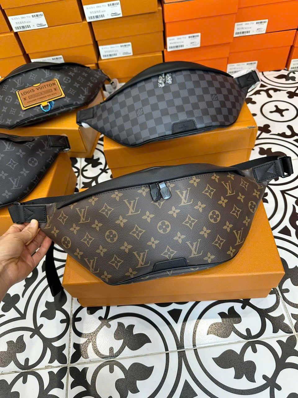 Túi đeo hông Louis Vuitton Bumbag Monogram_thumbnail_7