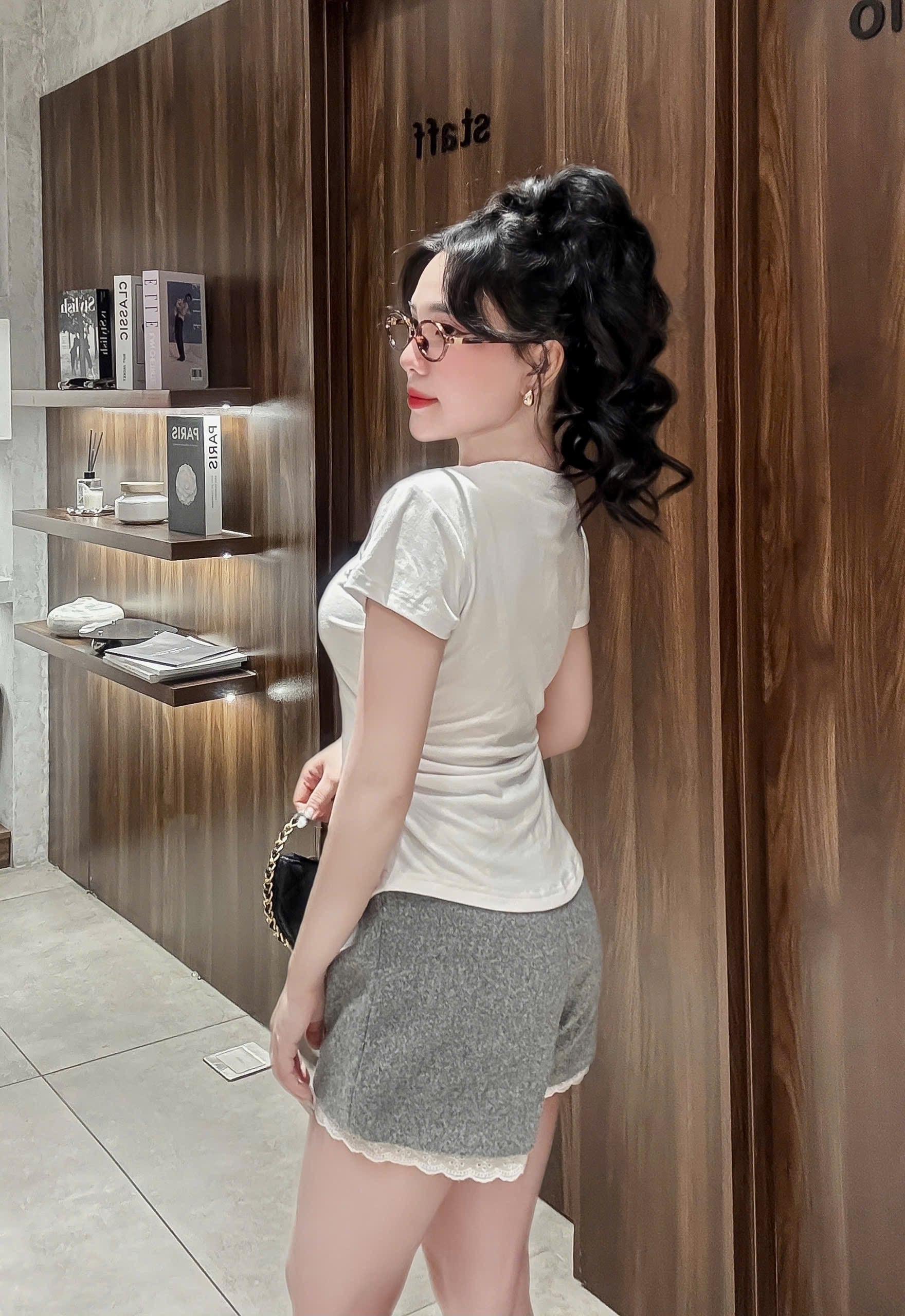 Áo thun nhún eo nữ AT00042 form regular Beezy che bụng, co giãn thoáng mát đủ màu_thumbnail_8