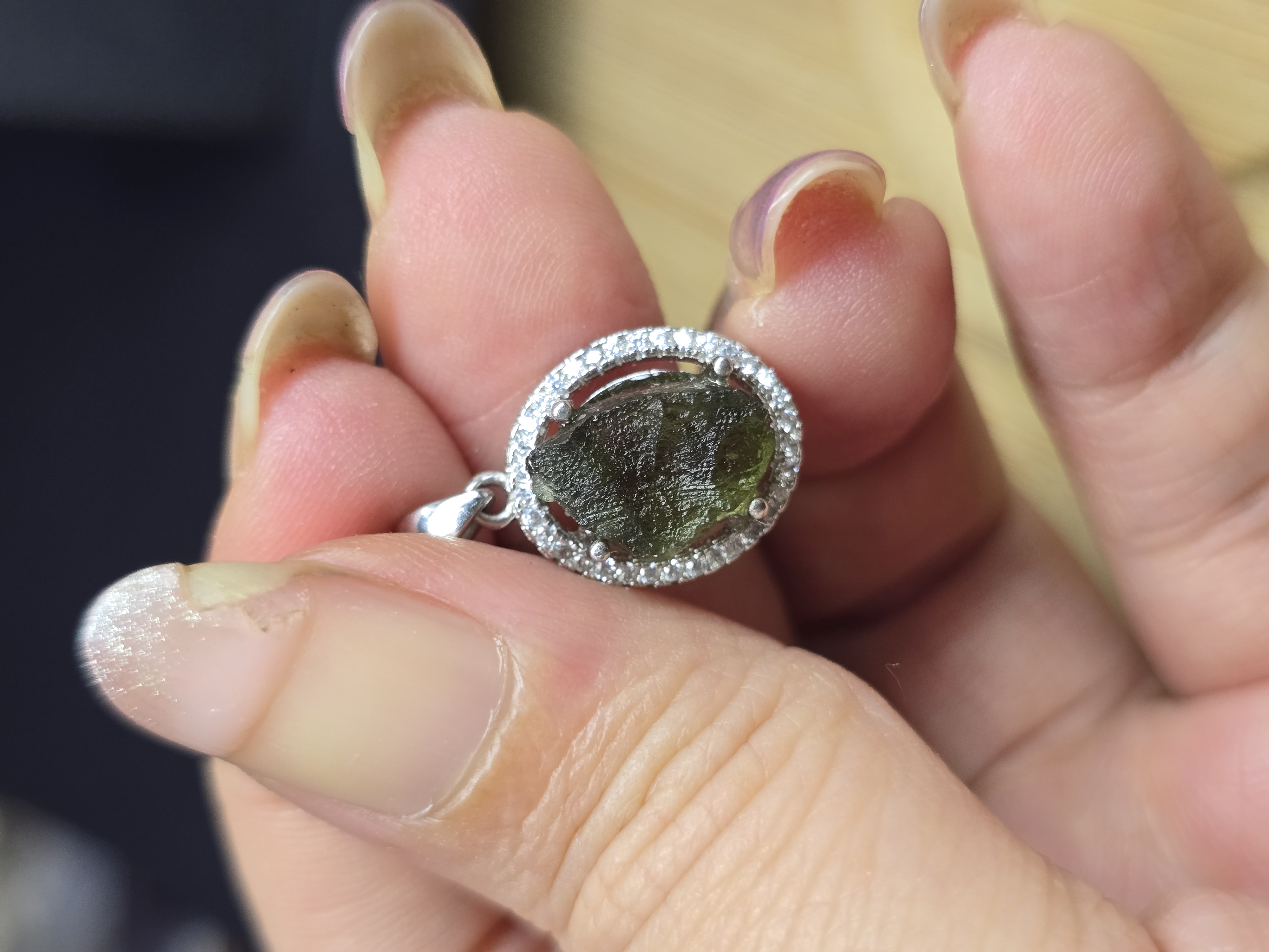 [CẨN TRỌNG] Mặt vòng Tektite var. Moldavite - Thủy tinh thiên thạch_thumbnail_0