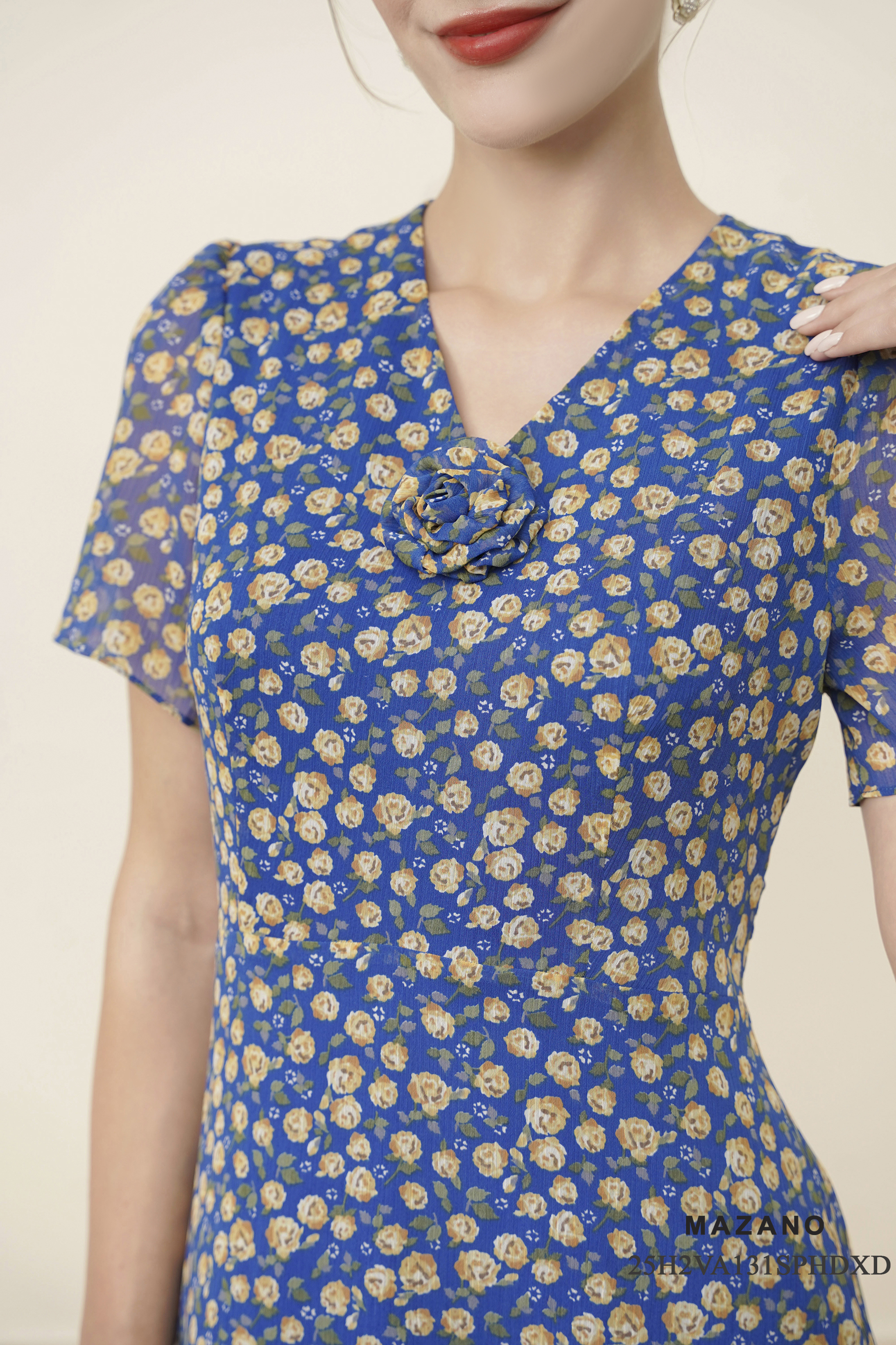 Váy Đầm Ôm Vải chiffon Hoạ tiết hoa nhí Cổ V Trang trí cuốn hoa Tay ngắn Dài đến mắt cá chân_thumbnail_3