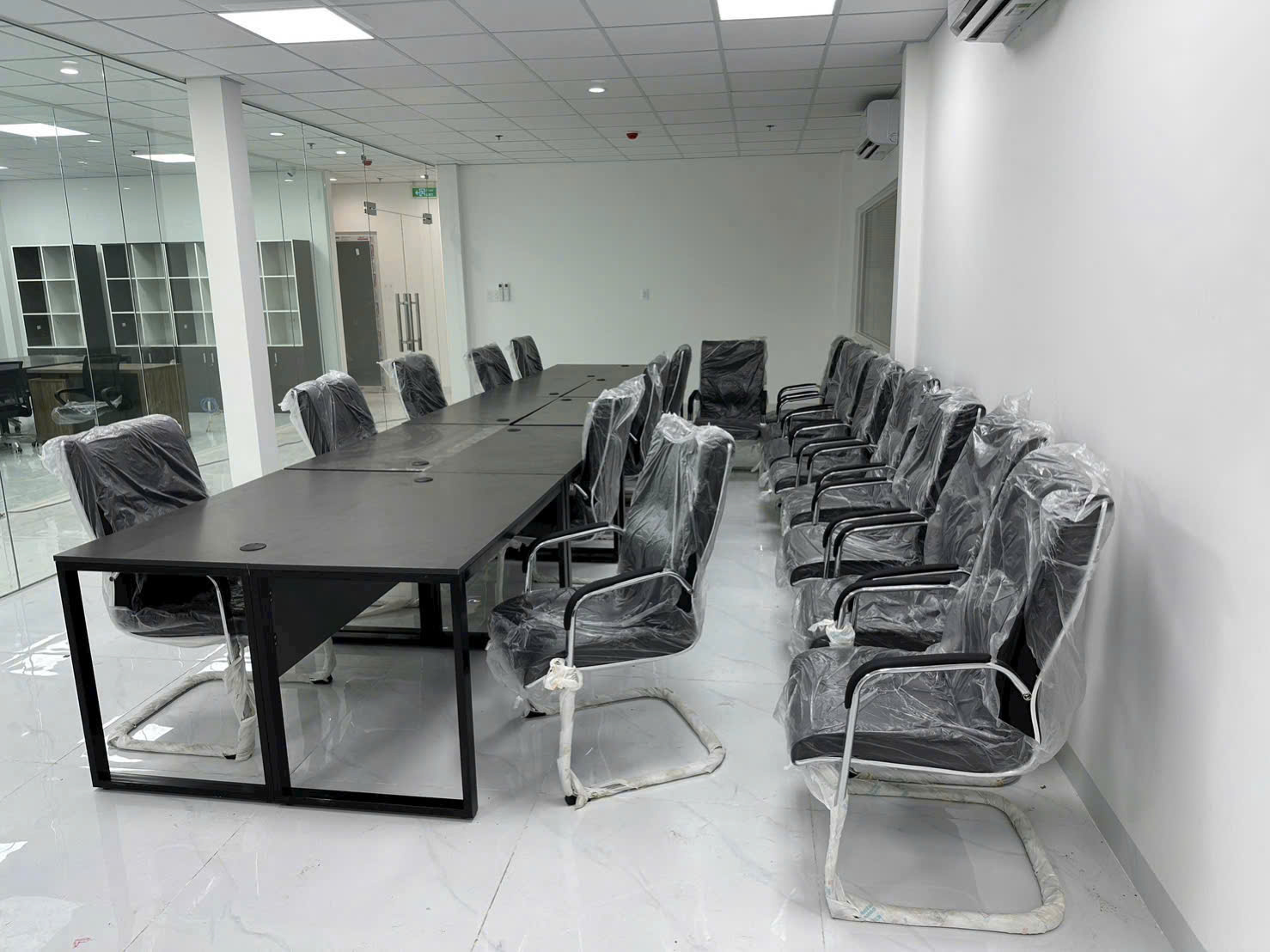 Bàn Họp LX16 - Giá Liên Hệ 0986 987 227