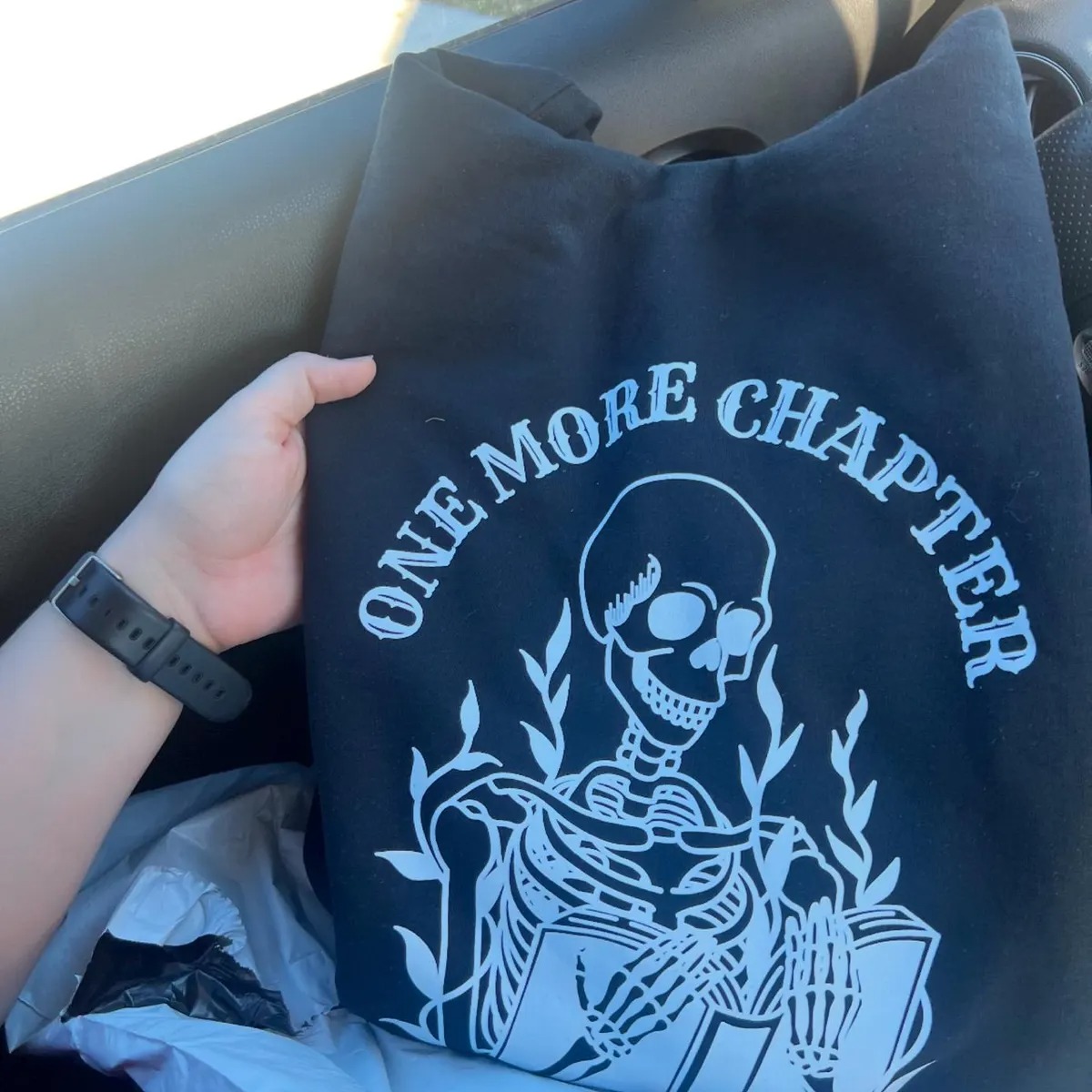 Minimalist Book-Themed Crewneck_thumbnail_6