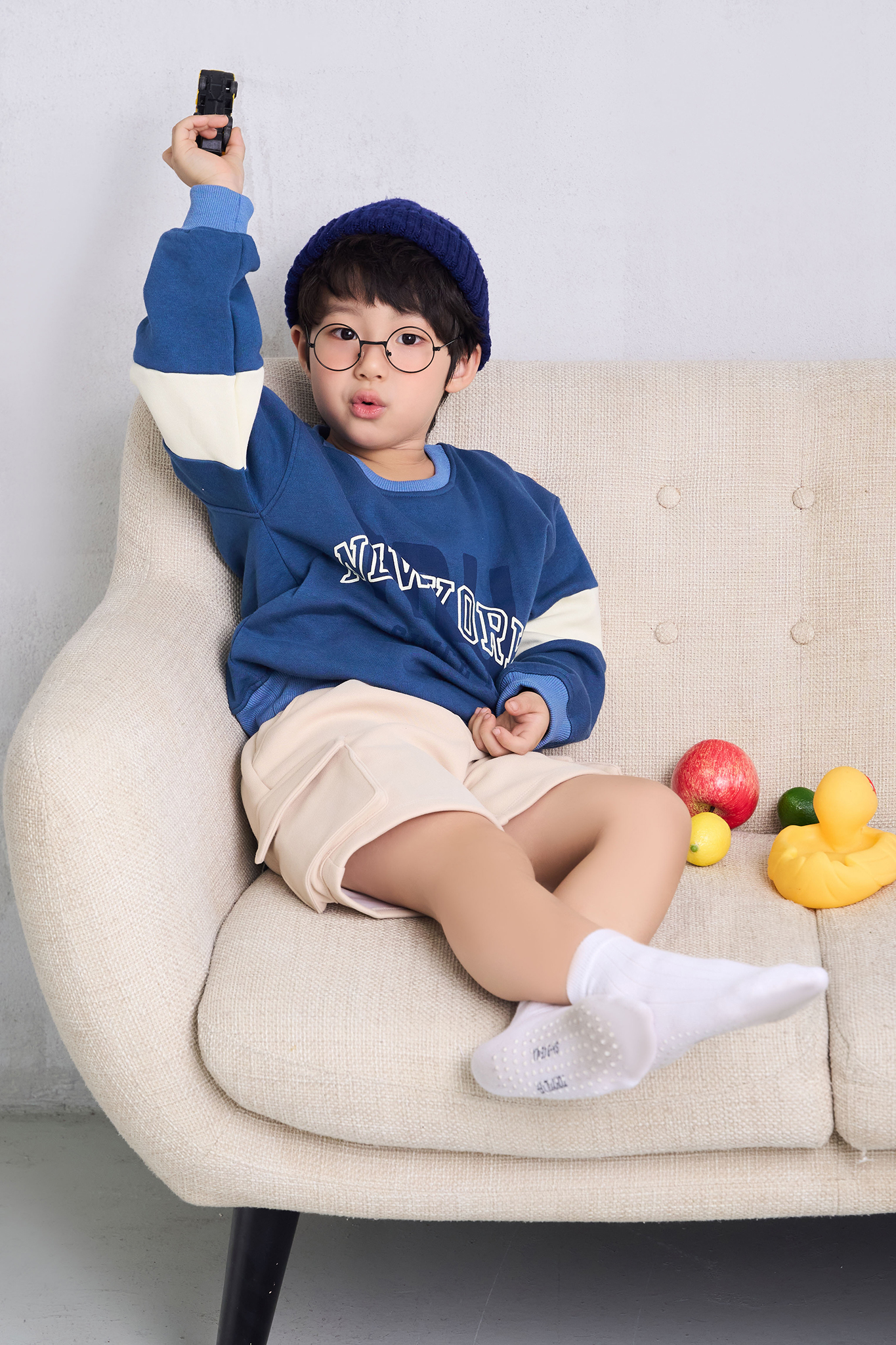 Áo nỉ phối ngang tay in hình