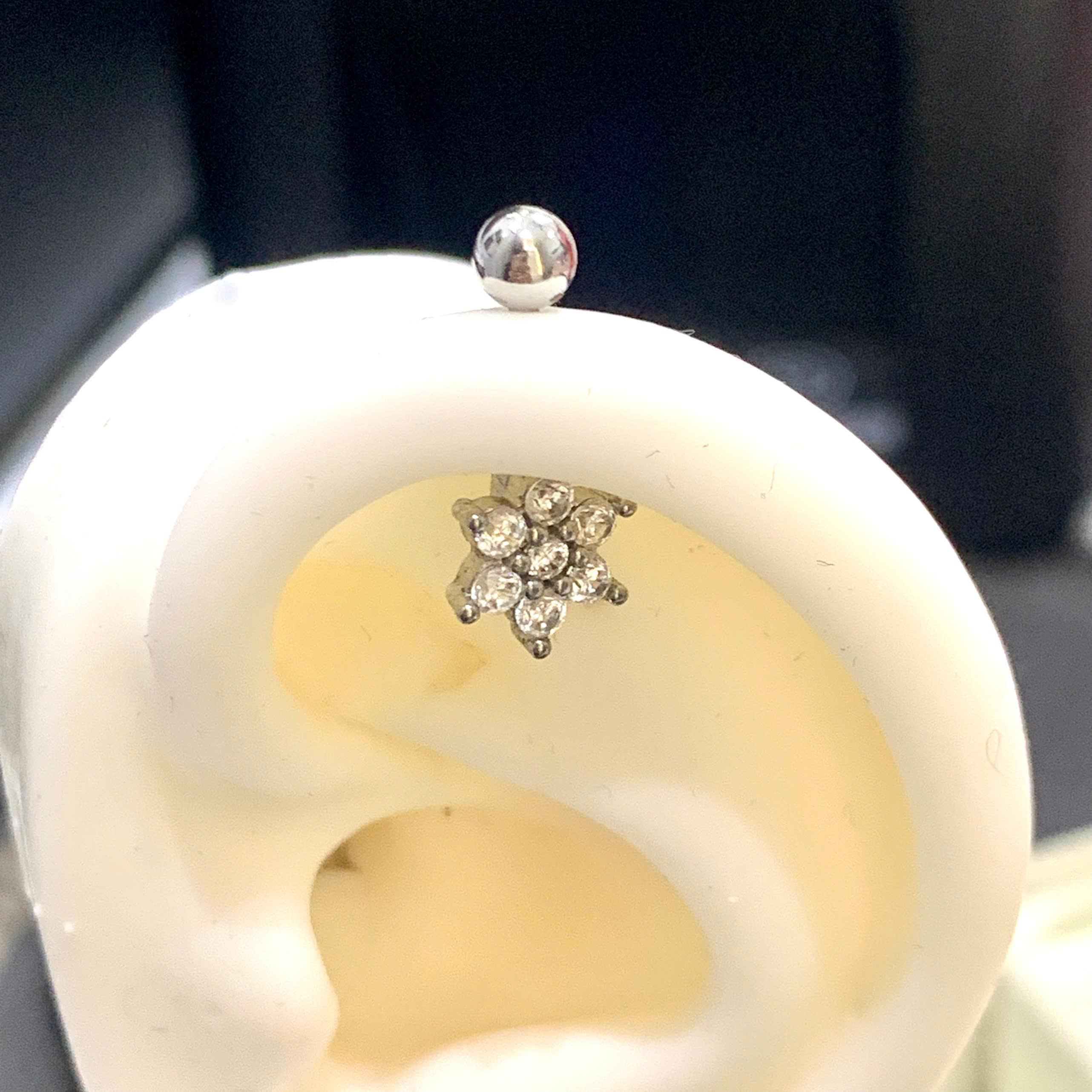 Khuyên kiểu vertical bông hoa đính đá._thumbnail_3