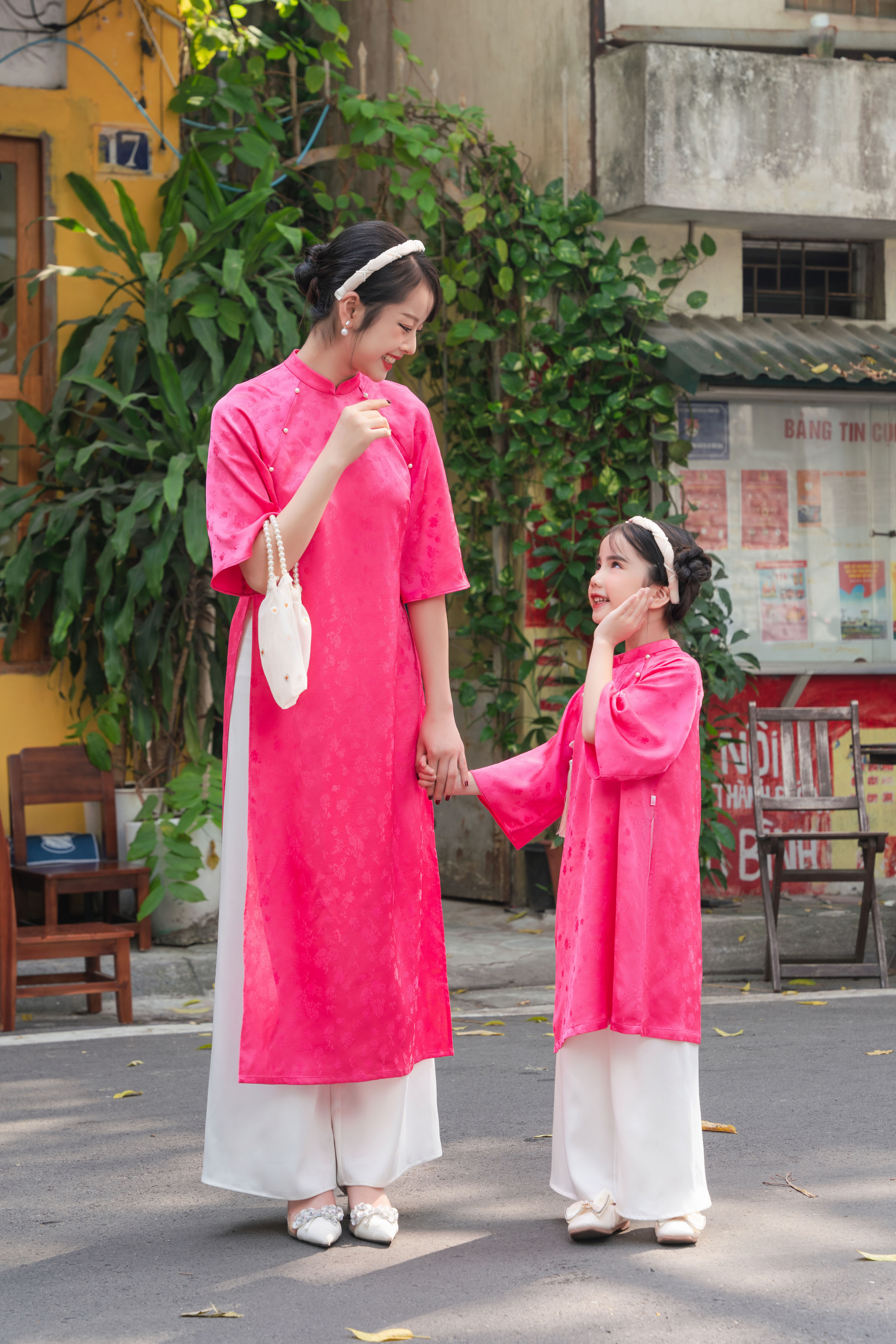 Áo dài Cẩm Mịch mẹ_thumbnail_9