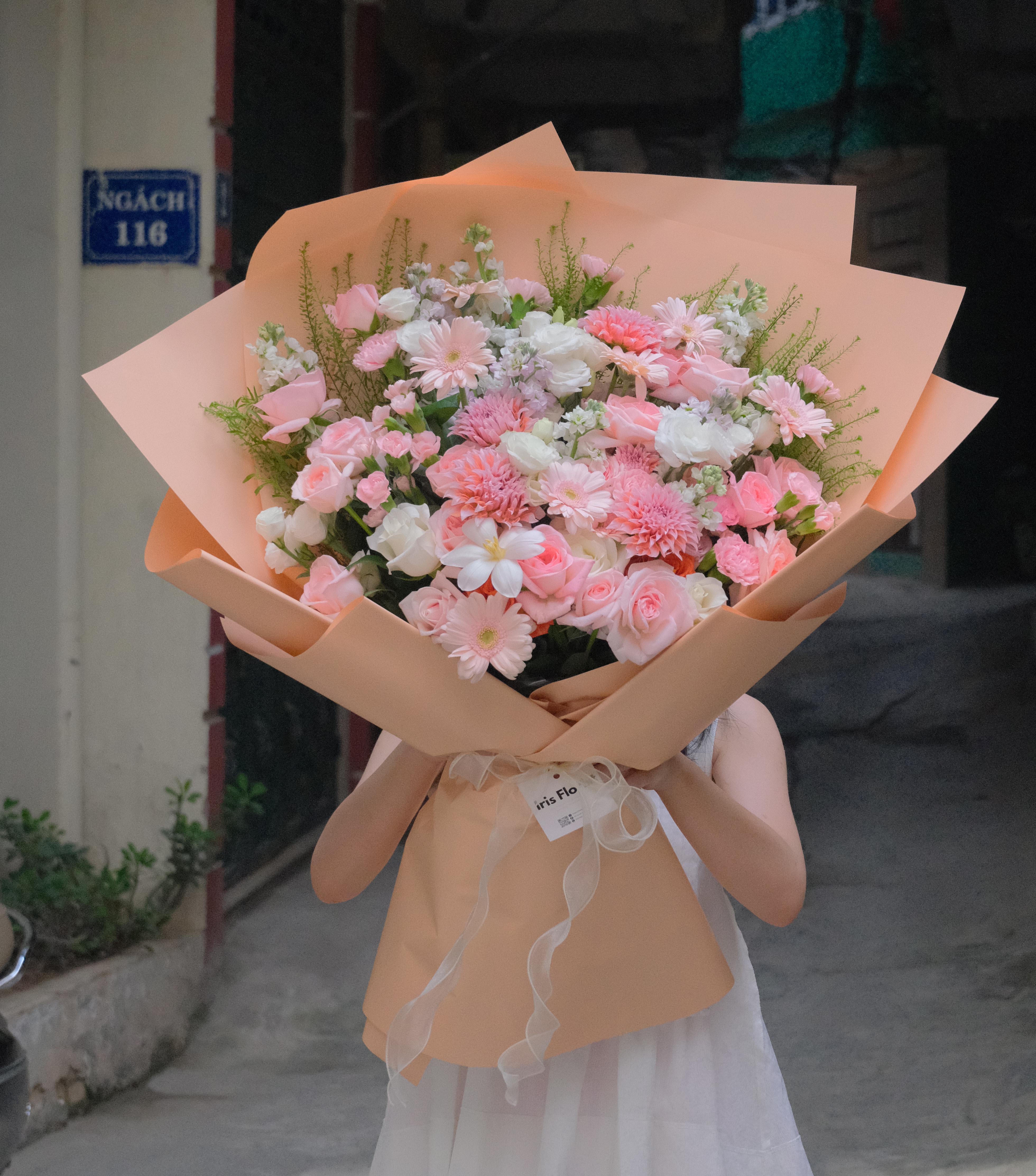 Peach & Pink Dream Bouquet - Bó hoa mix nhiều loại tone Hồng Cam