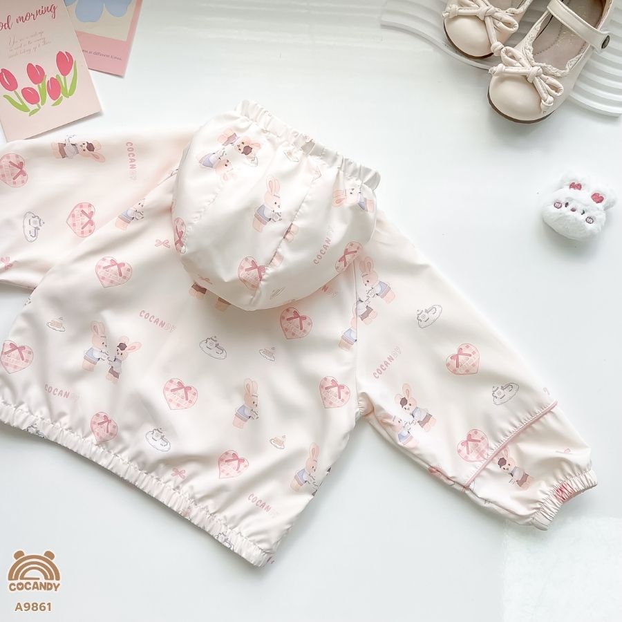 Áo khoác gió BE họa tiết trái tim_thumbnail_2