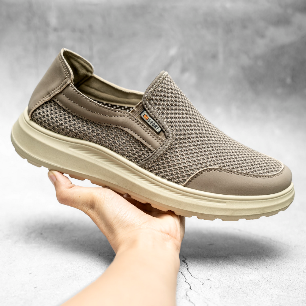 Giày lười nam hè, siêu nhẹ  CS305 (Lùi 1 size)