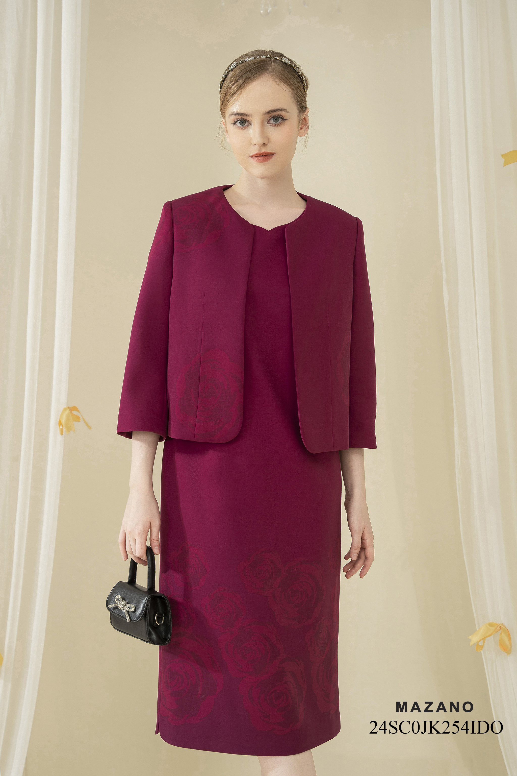 Áo khoác ngắn Suông Vải thô cao cấp Họa tiết in hoa hồng Dài dưới eo