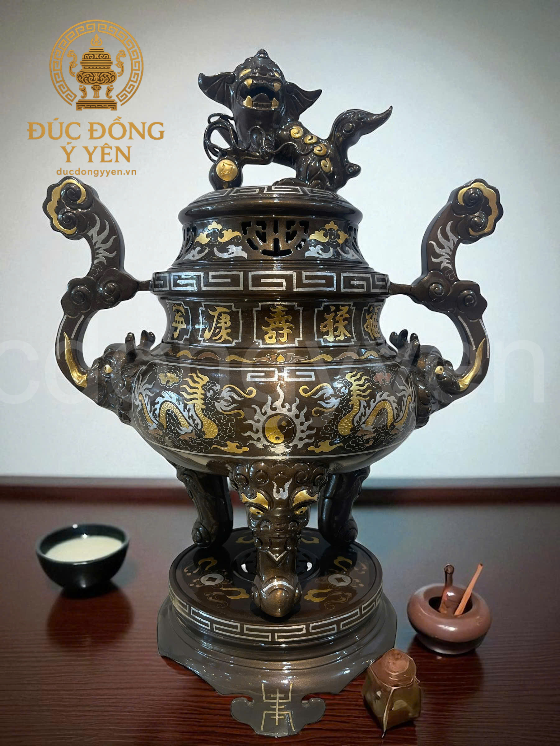 Bộ đỉnh thờ khảm tam khí dát điểm vàng đúc đồng đỏ _thumbnail_1