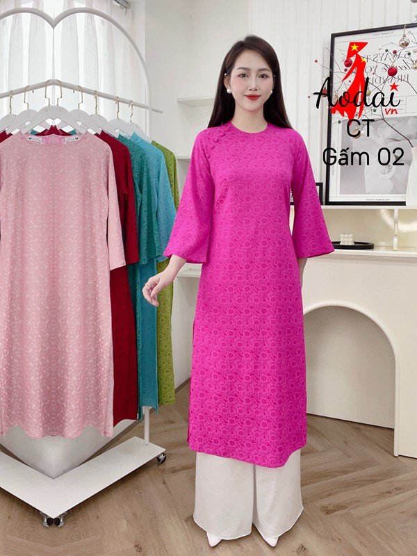 Cách tân Gấm 02 màu hồng sen cổ tròn tay lỡ dáng suông