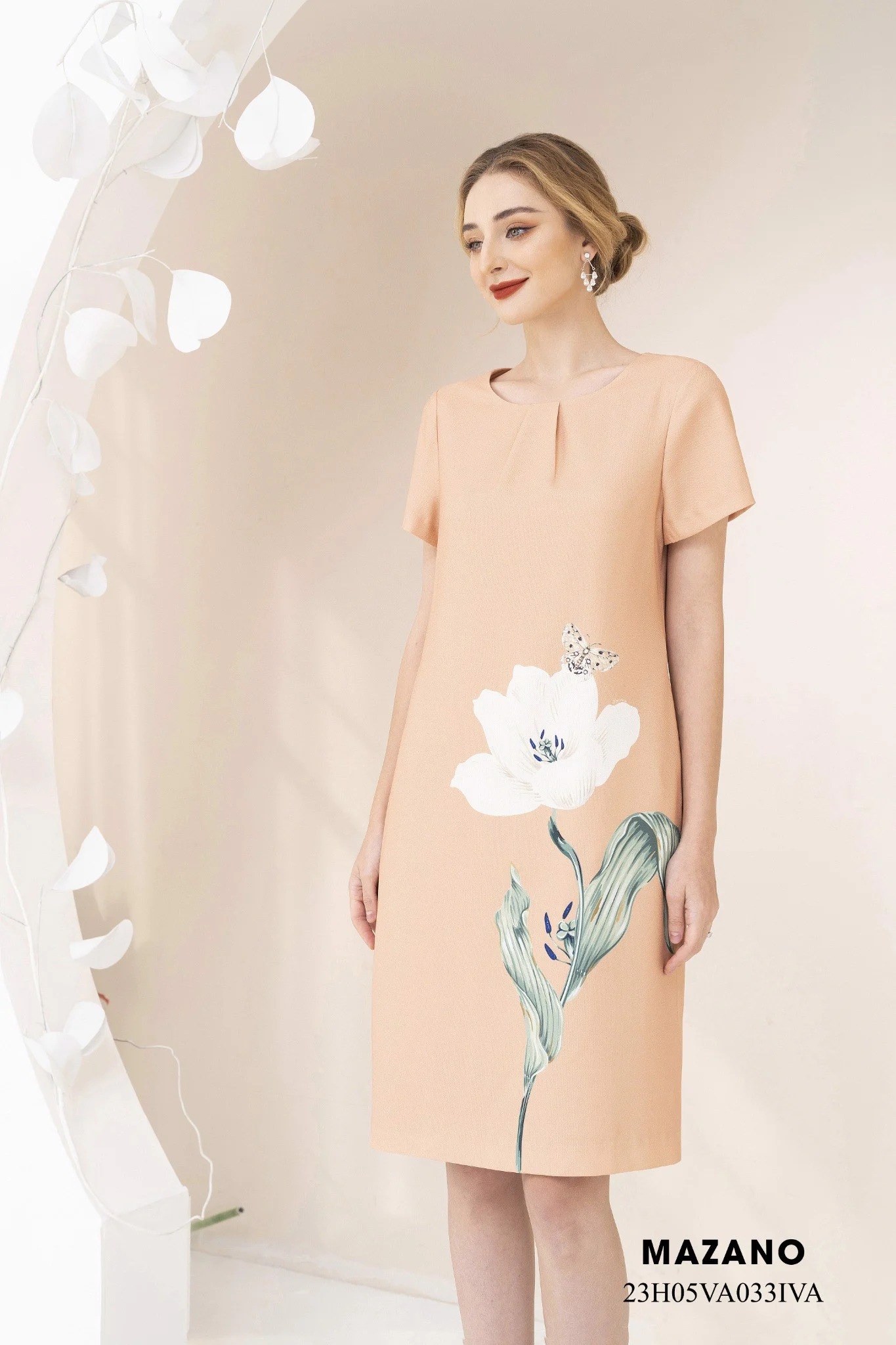 Váy Đầm Suông Vải thô mỏng Hoạ tiết in hoa Cổ tròn Tay ngắn Dài qua gối_thumbnail_3