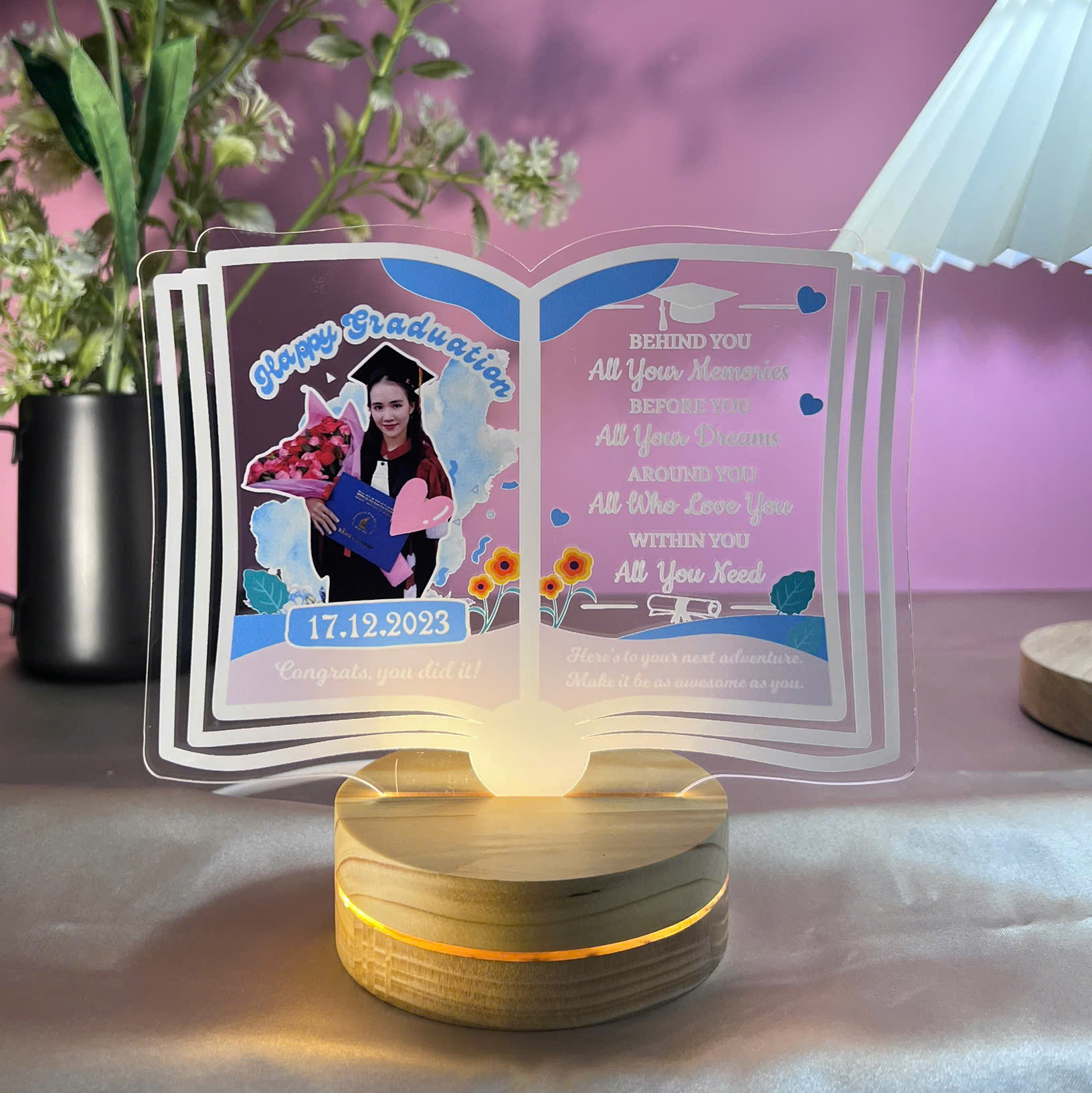 Đèn LED 3D in ảnh cá nhân hóa – Quà tốt nghiệp độc đáo, lưu giữ kỷ niệm ý nghĩa ngày ra trường dành cho bạn bè, người thân yêu_thumbnail_4