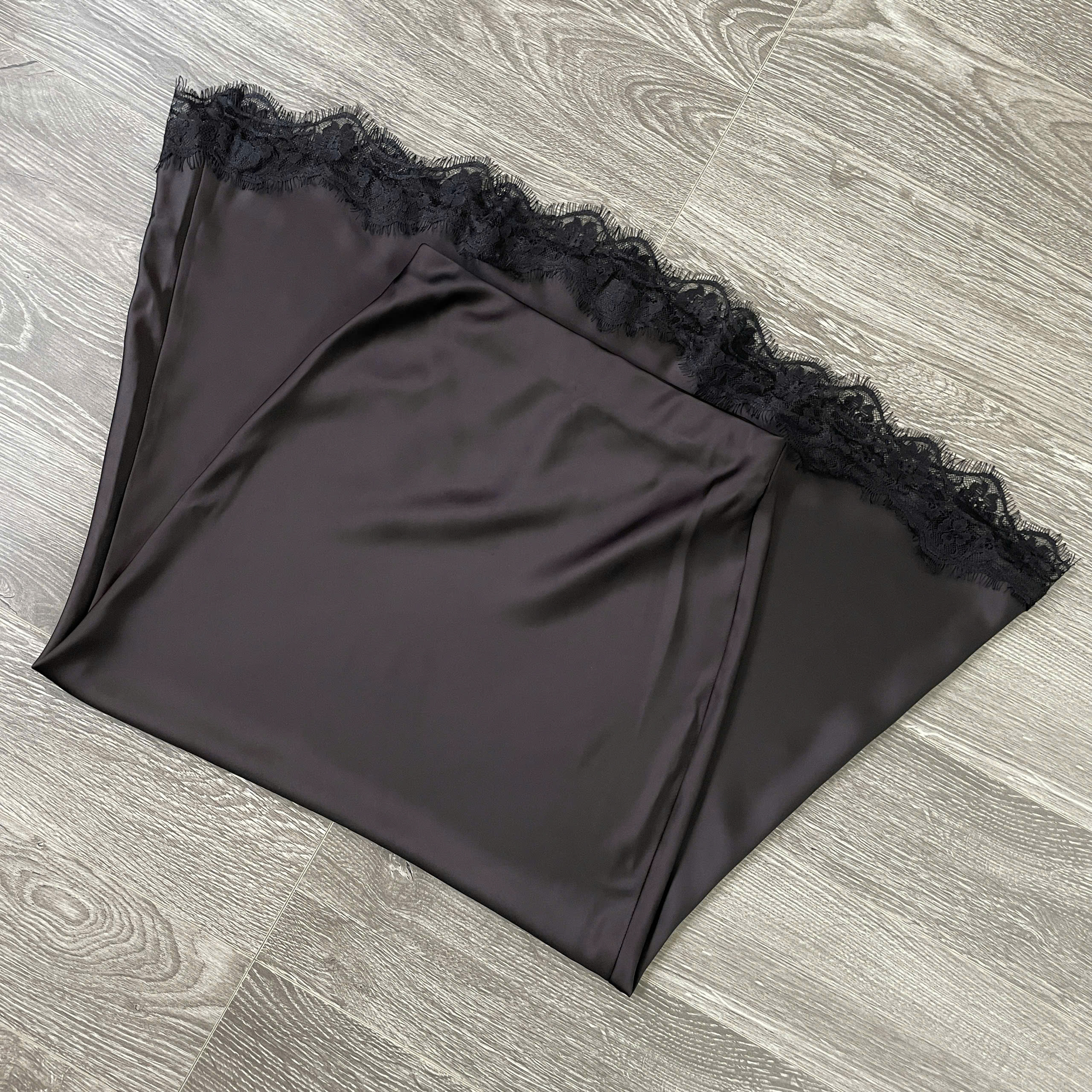 CHAN VAY SINCE_thumbnail_2