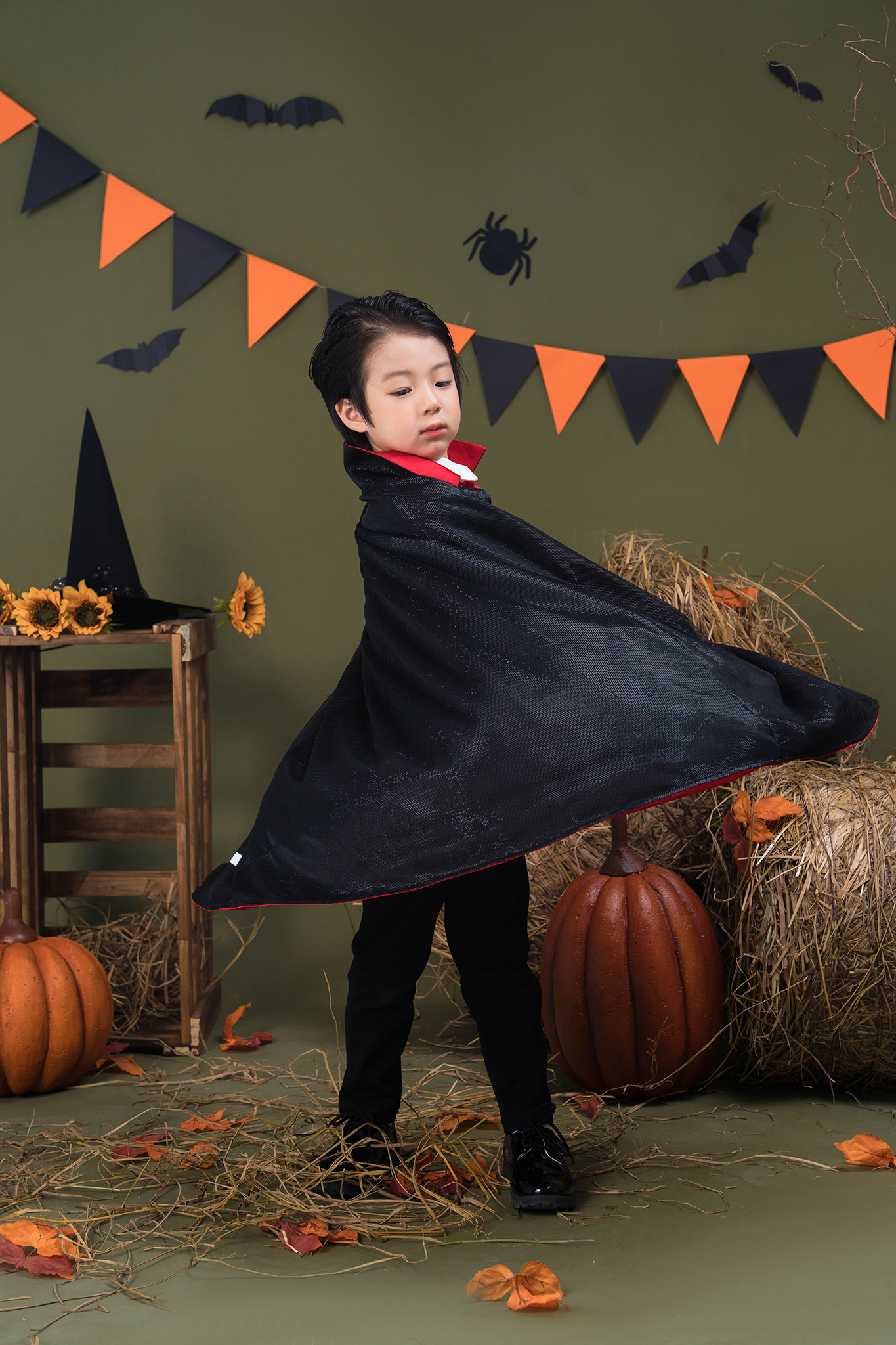 Áo choàng hai mặt bé trai