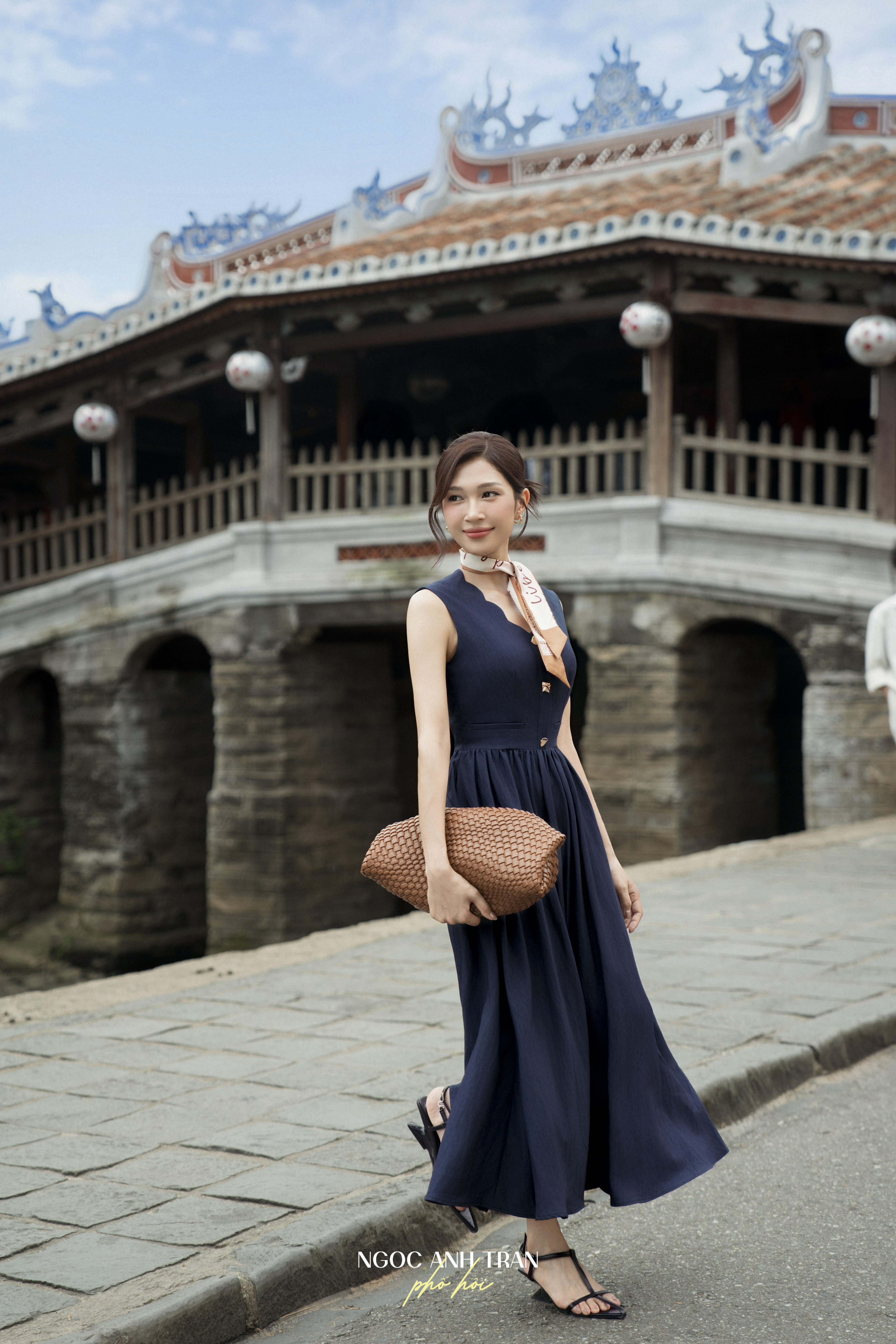 D123 - Váy xanh navy cúc kiểu Hội An_thumbnail_2