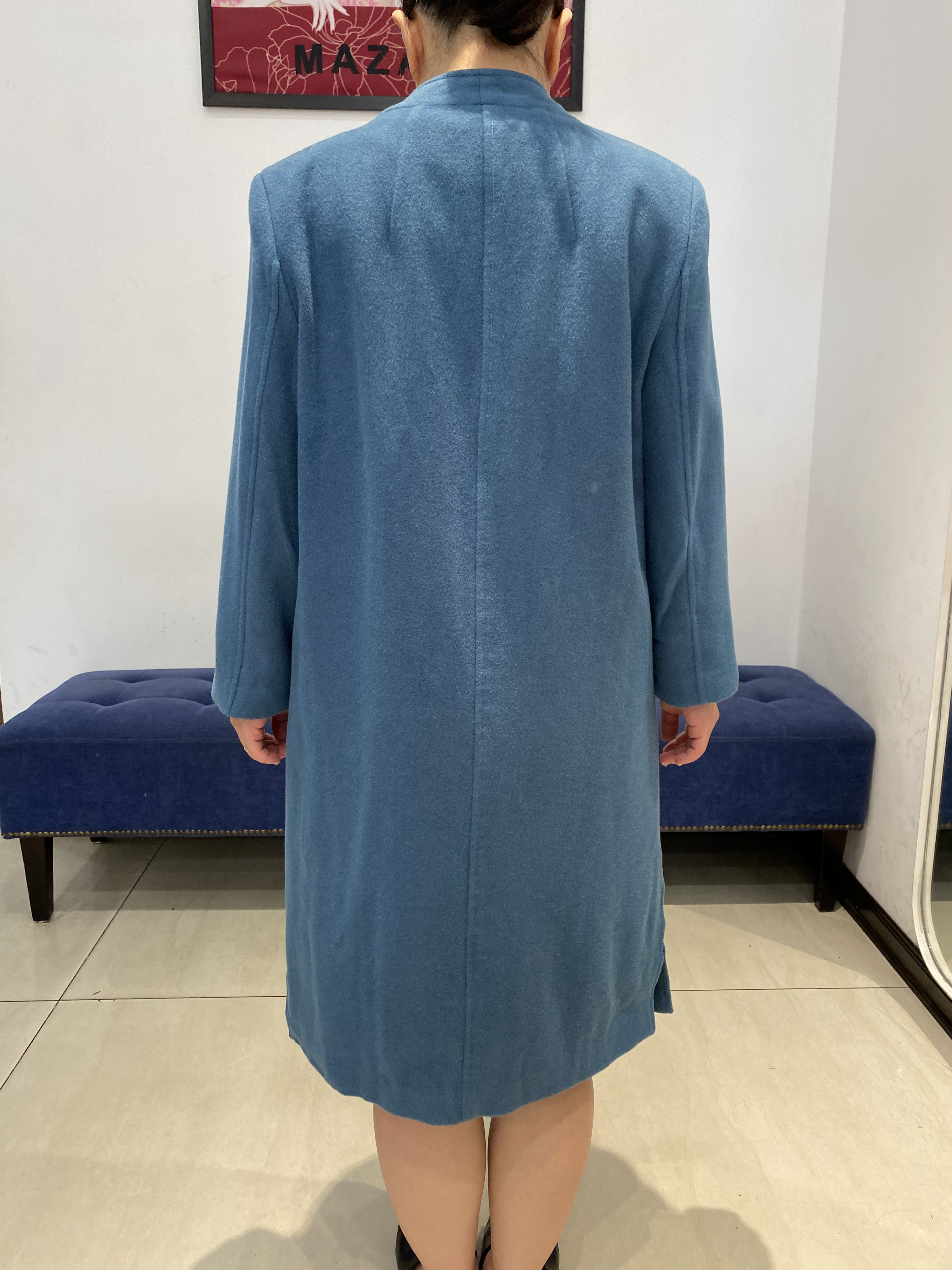 Măng tô xanh cổ xẻ cách điệu_thumbnail_3