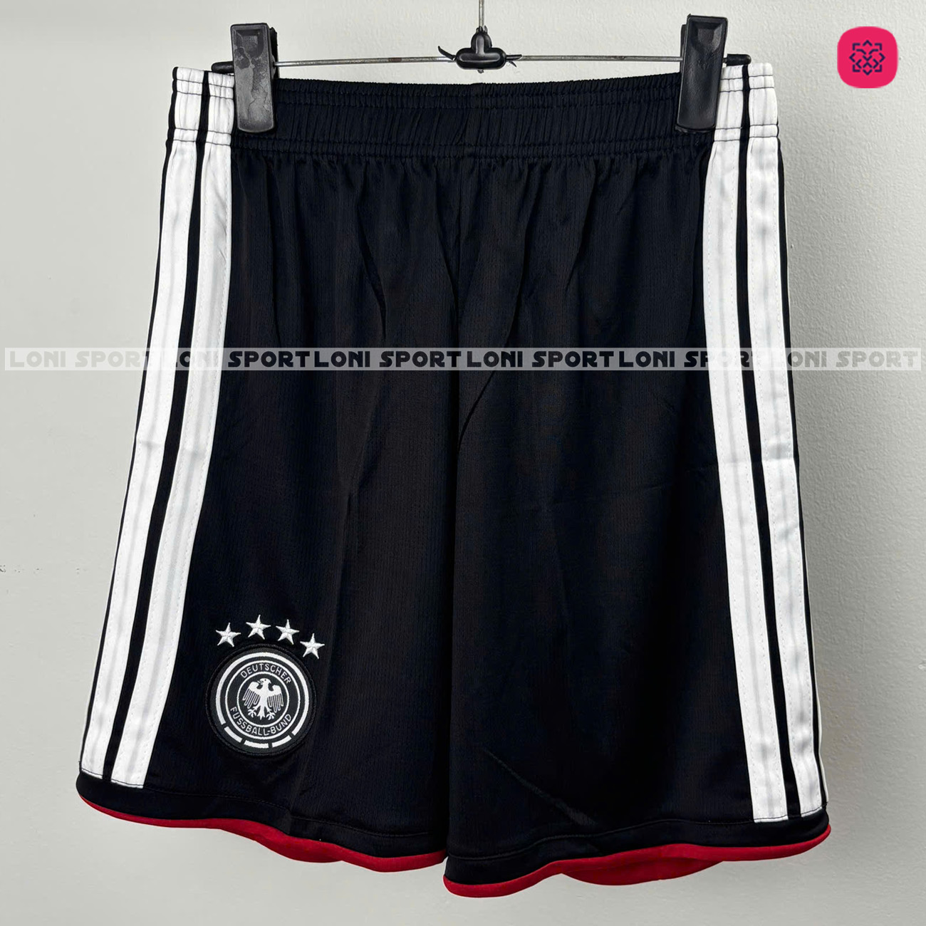 Quần Đức sân nhà đen WC26