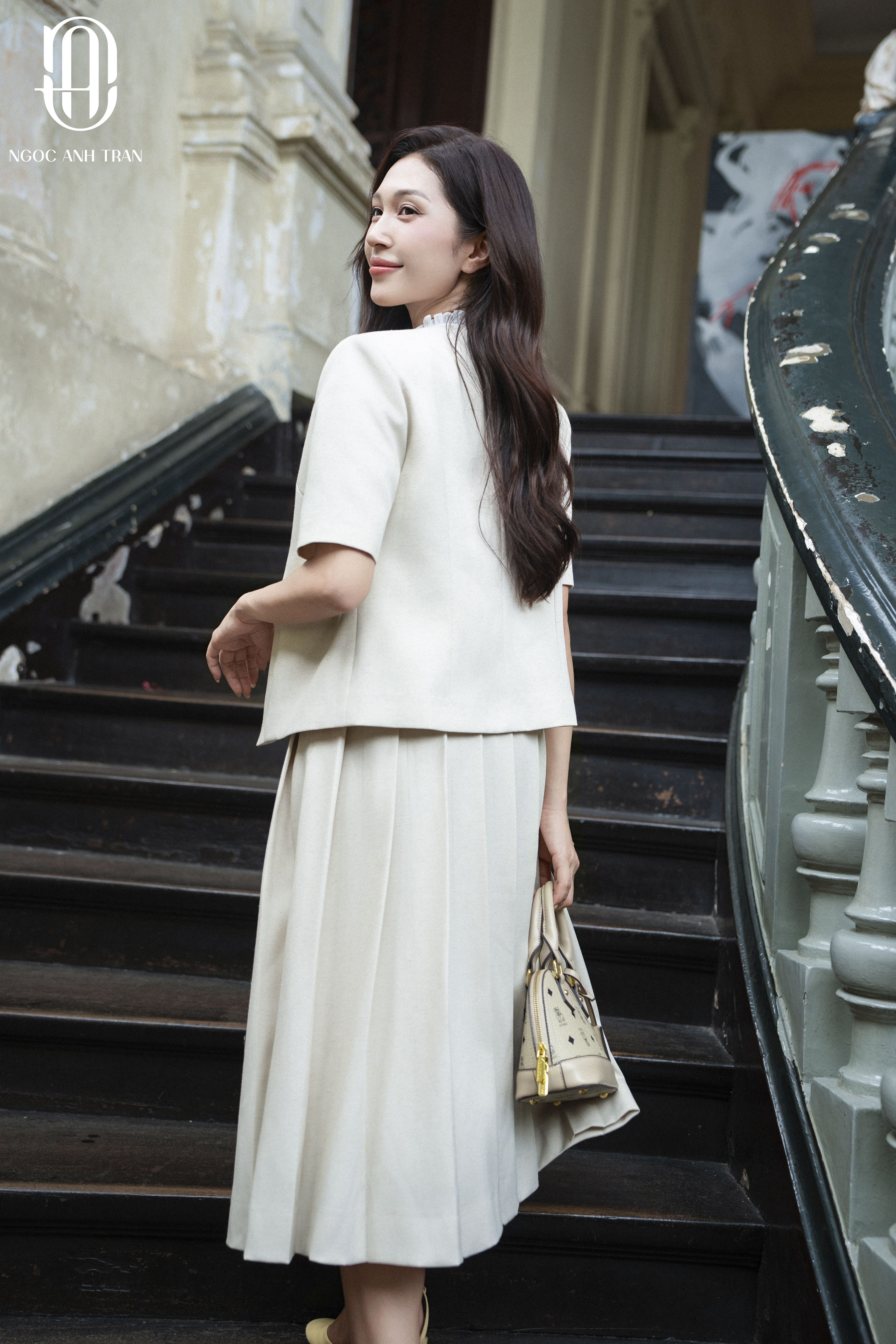 A207 - Set áo cộc blazer tiêu kem phối chân váy xoè_thumbnail_4