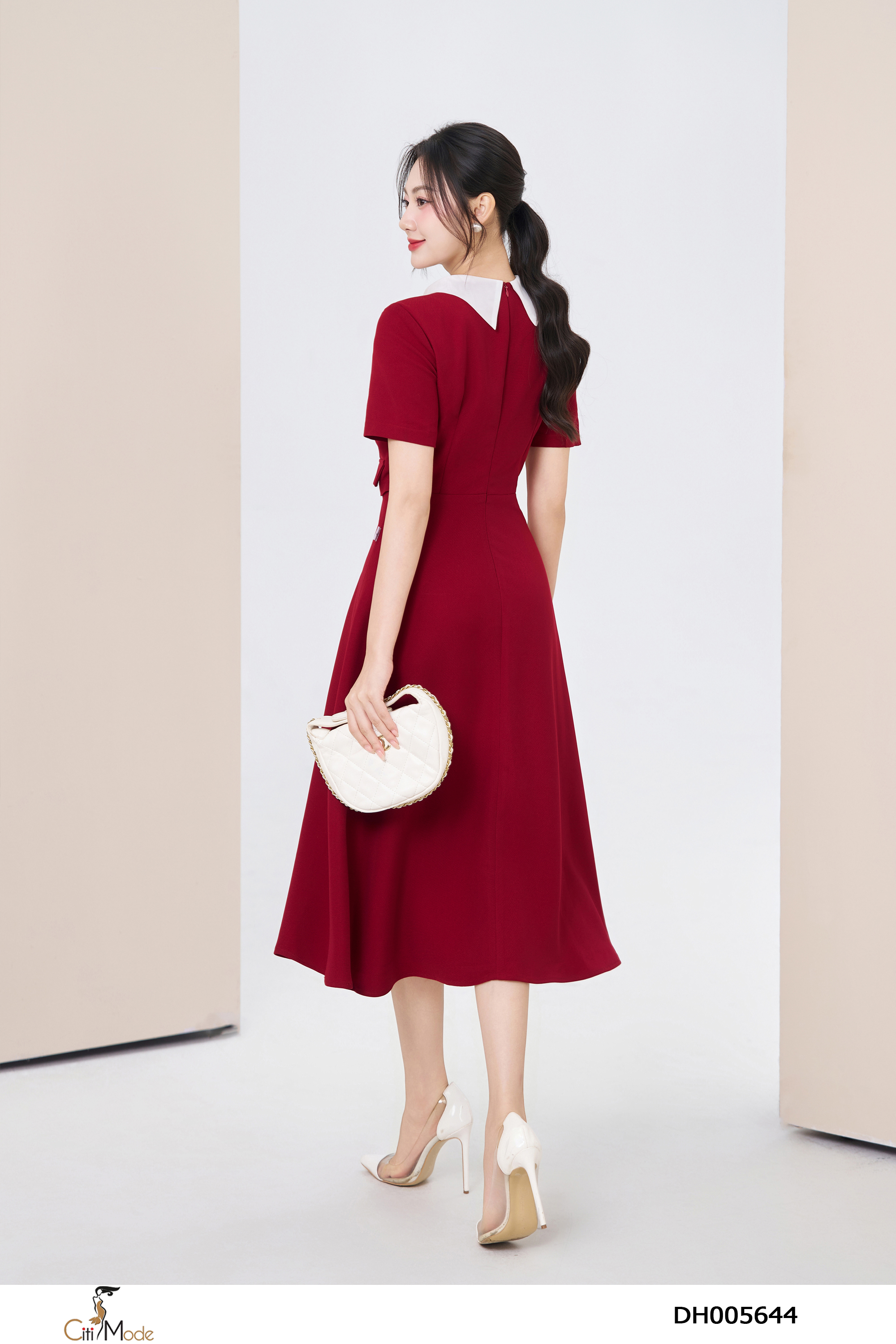 Đầm xòe A đỏ phối nơ trắng