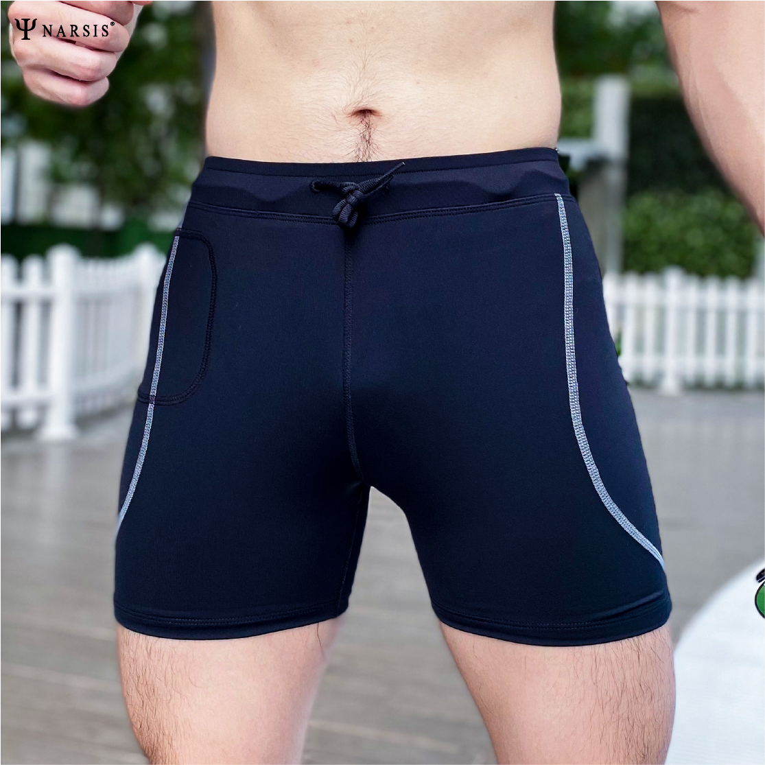 Quần bơi nam Narsis Q24010 kiểu dáng boxer, chất liệu thoáng mát, dễ vận động.