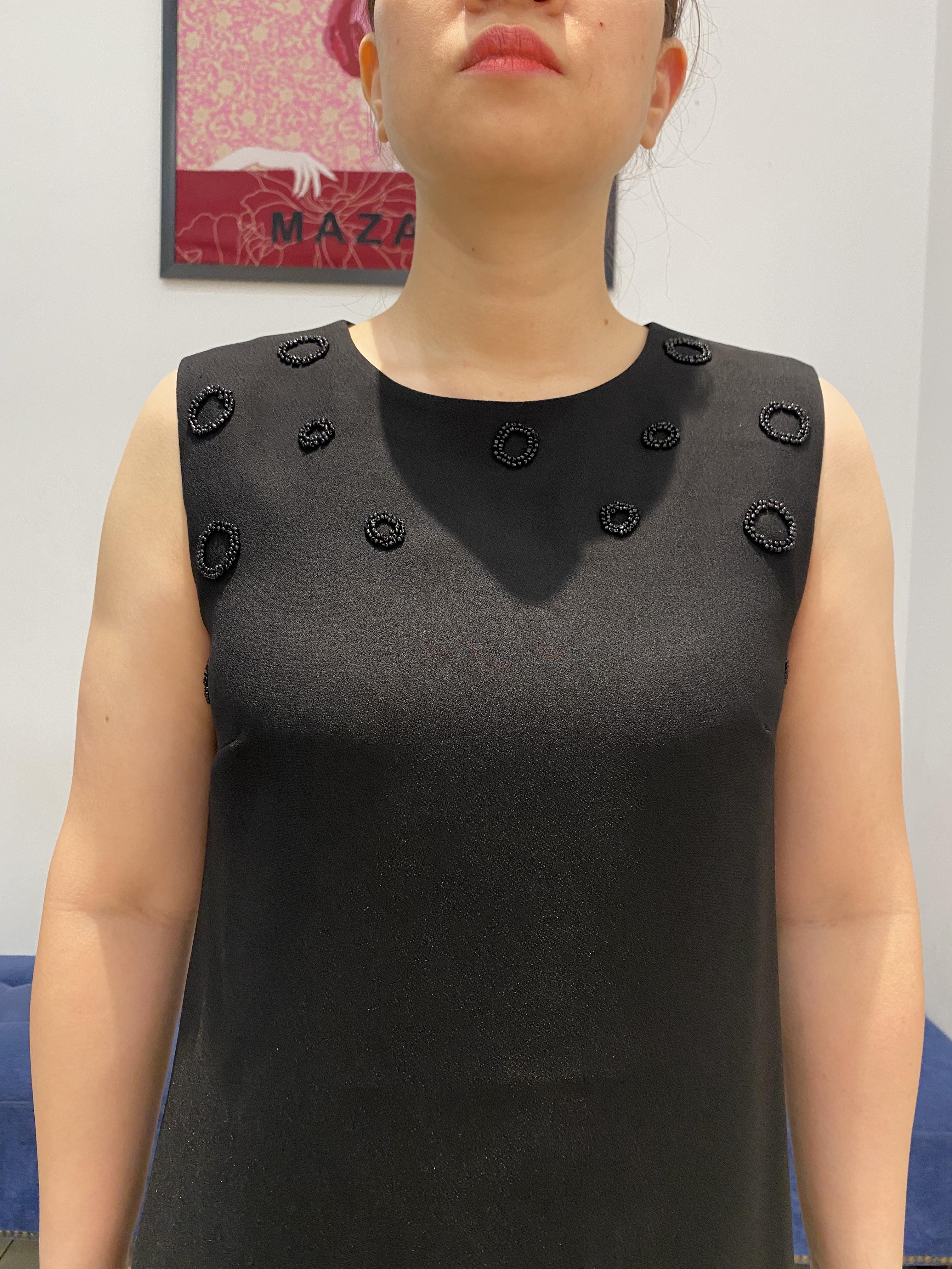 Đầm suông hè đen sát nách