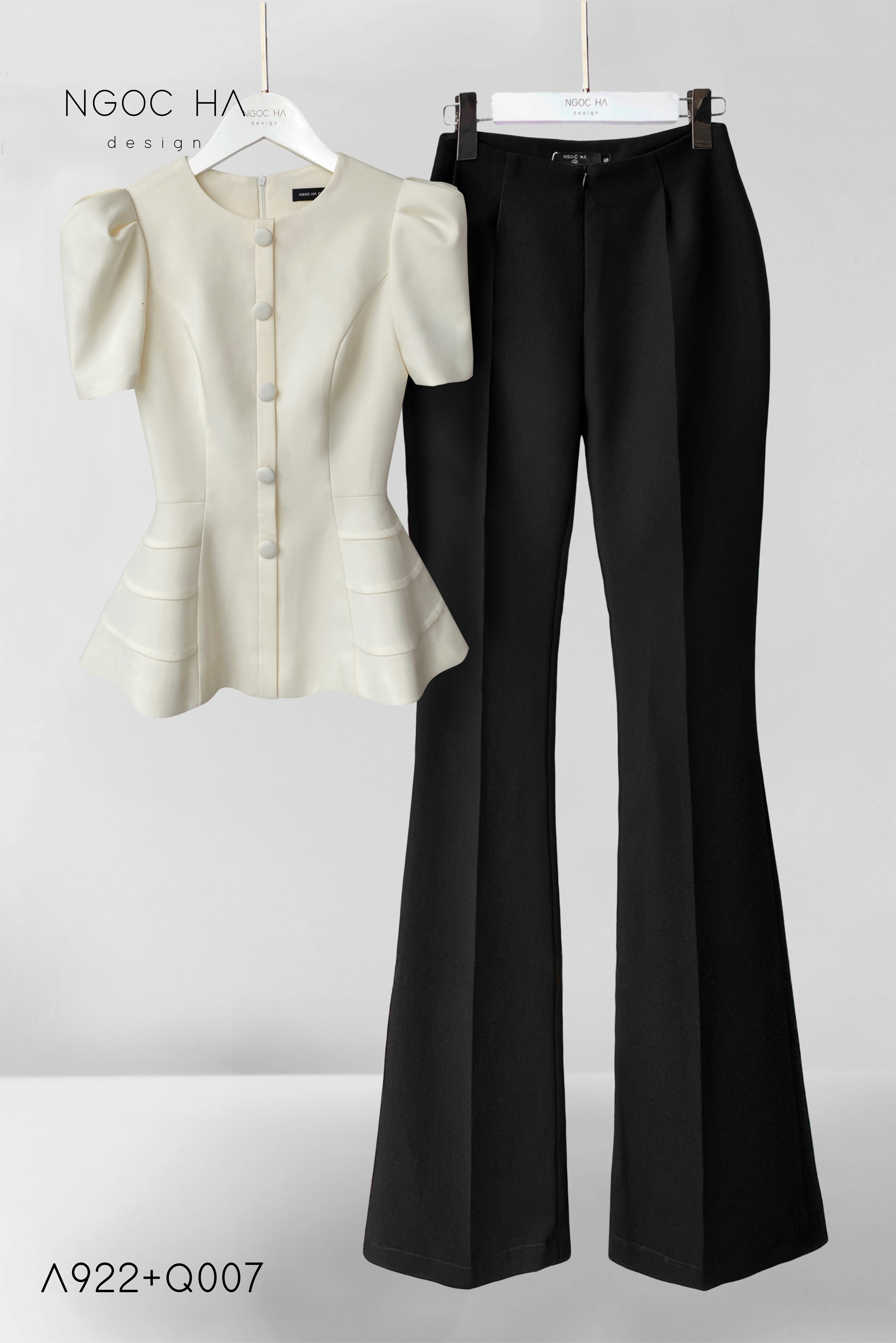 Ellie Top_ Áo Cổ Tròn Tùng May Gân Nổi Màu Kem A922_thumbnail_5