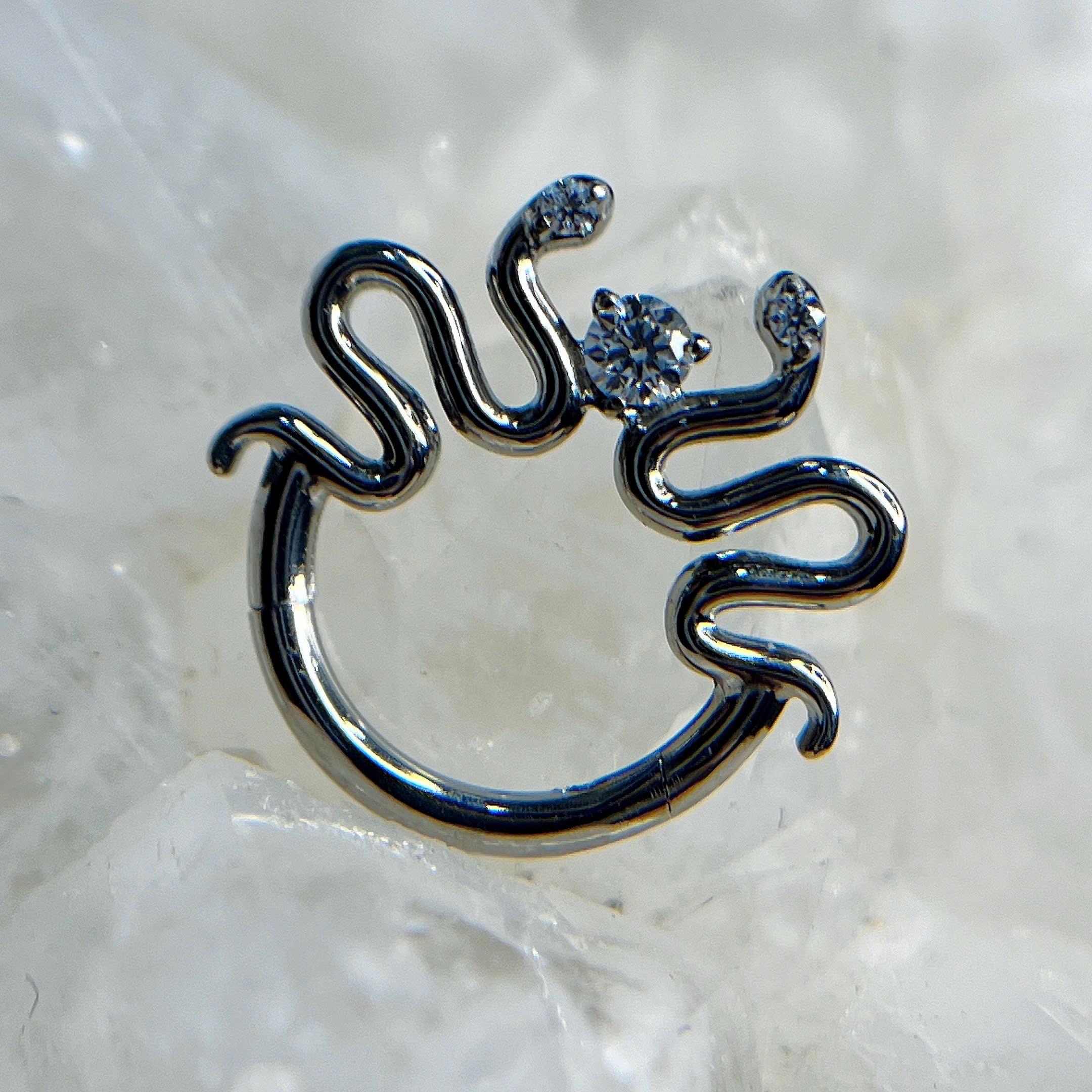 Daith titan rắn_thumbnail_2