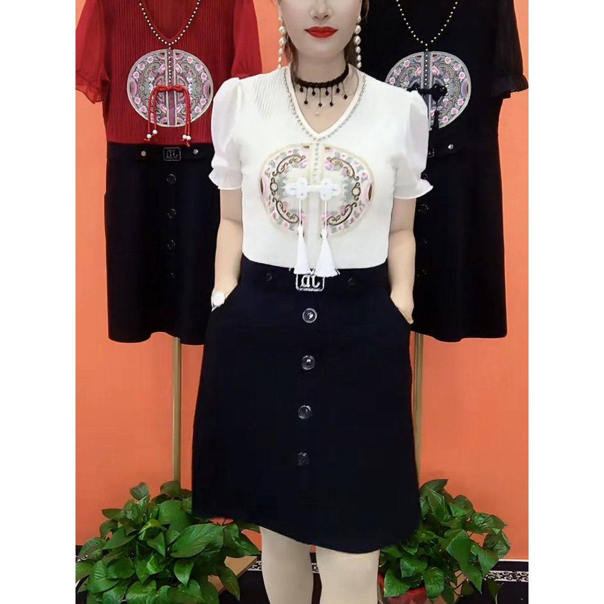 18291- Đầm công sở đen trắng phối thêu tròn phía trước (poly 2 da phối voan)