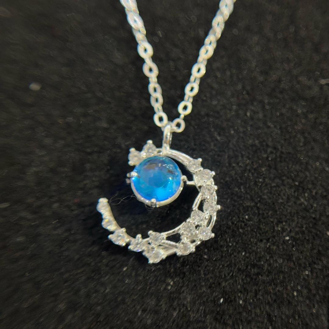 vòng cổ bạc s925 hình mặt trăng đá mặt trăng.