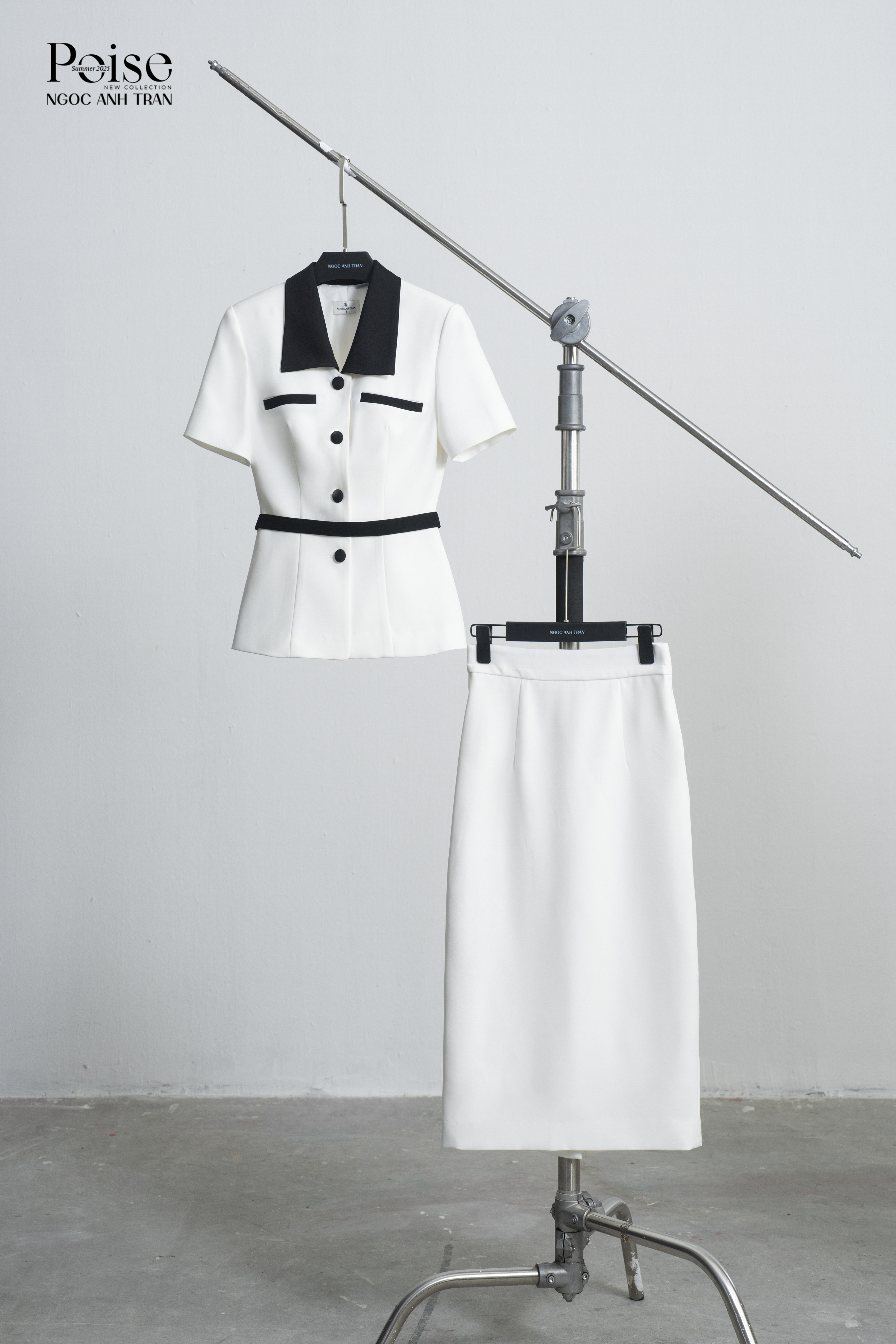 Set V042 - Set áo vest trắng phối đen kèm đai_thumbnail_4