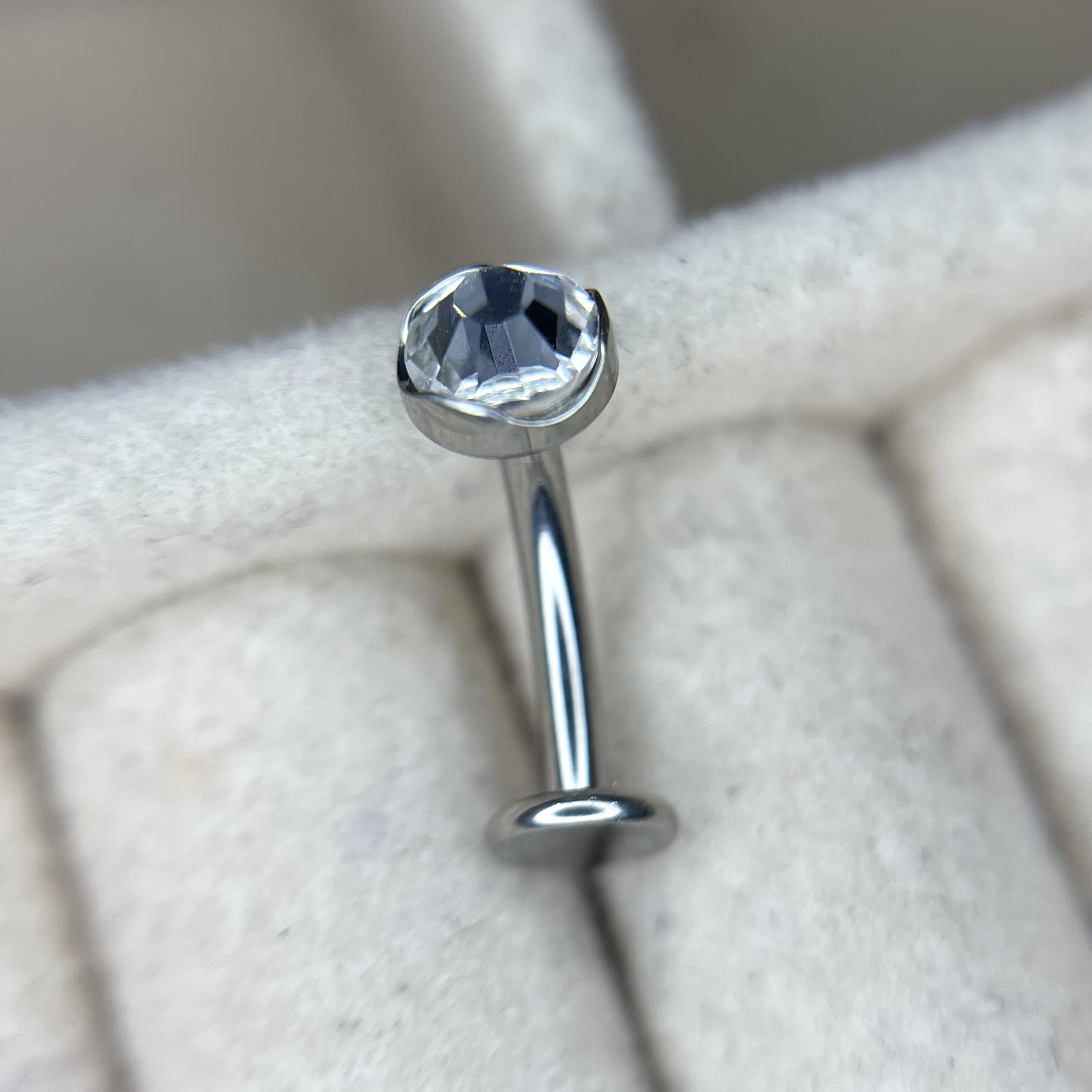 rốn titan đặc biệt trắng 8mm