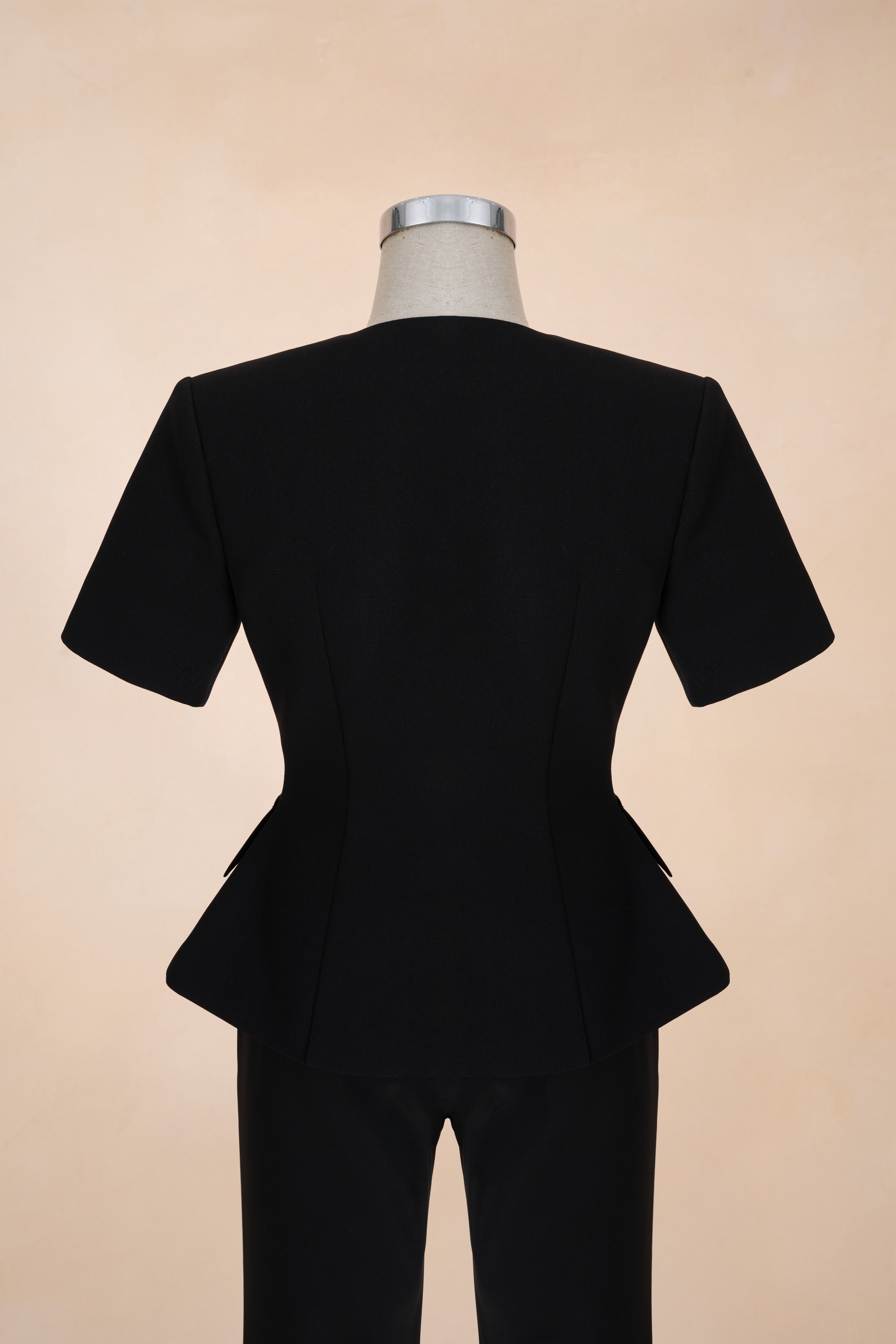 Áo PL Cổ V Hoa Vai