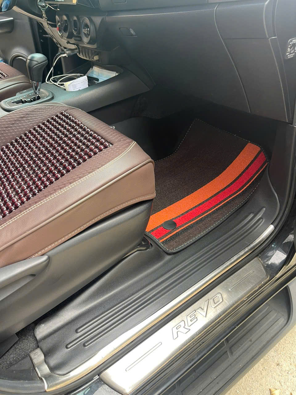 Thảm Lót Sàn Ô Tô TPE Nhựa Đúc Toyota Hilux_thumbnail_5