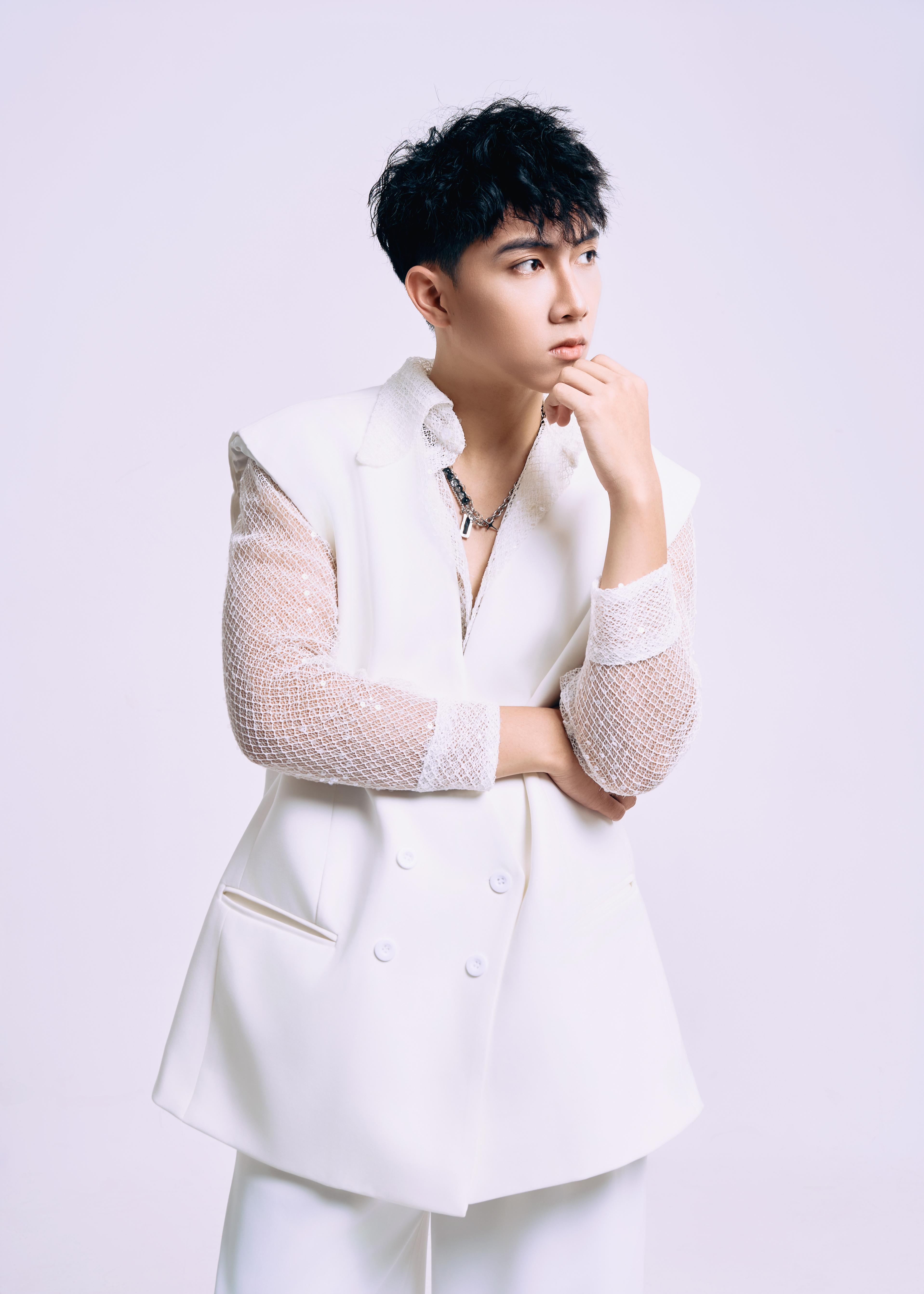 Vest trắng oversize phối sơ mi lưới cao cấp_thumbnail_1