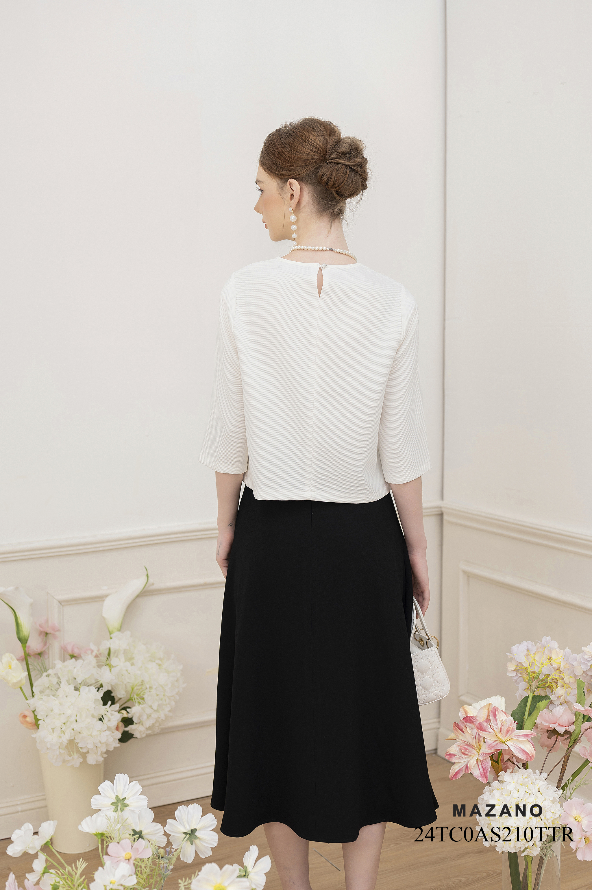 Áo Top ngắn chui đầu Suông Vải thô chun Cuốn hoa thủ công Cổ tròn Tay lỡ Dài dưới eo_thumbnail_3