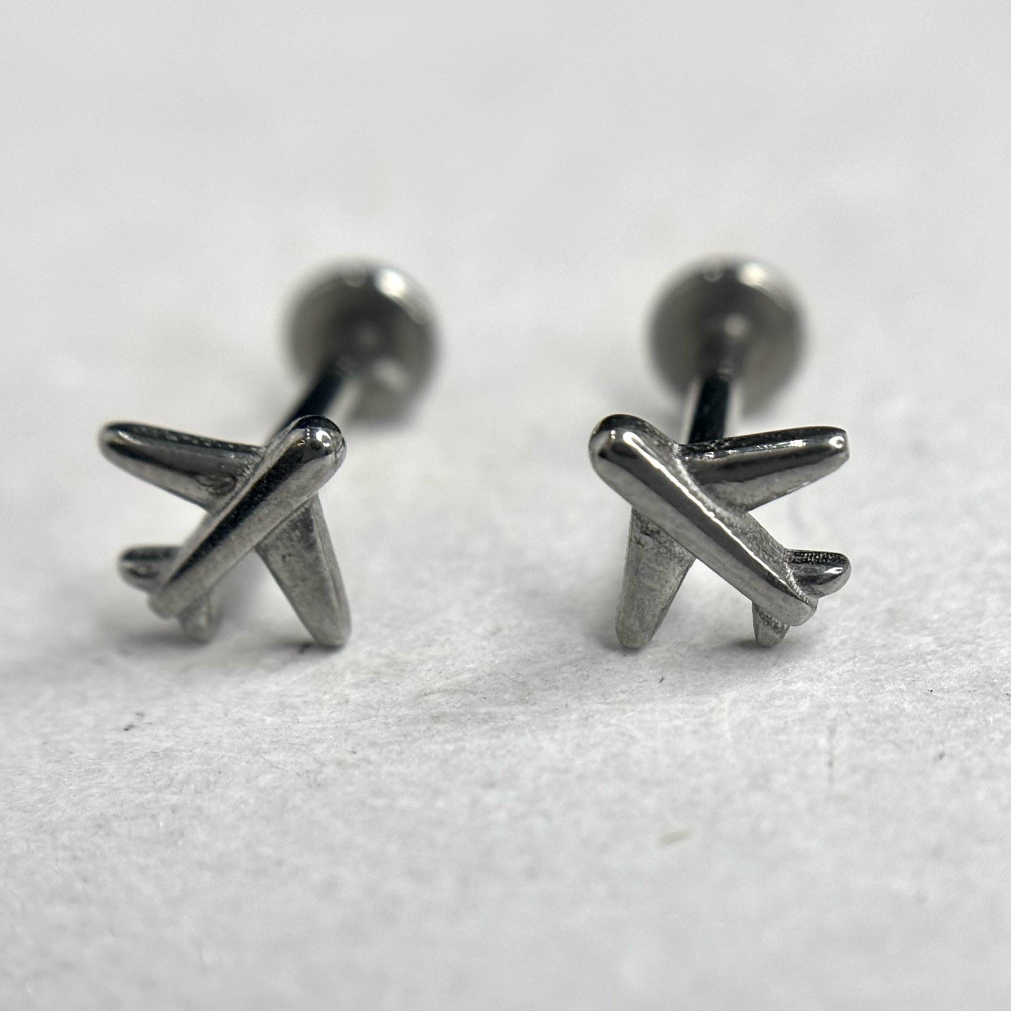 Khuyên kiểu máy bay trơn dẹt