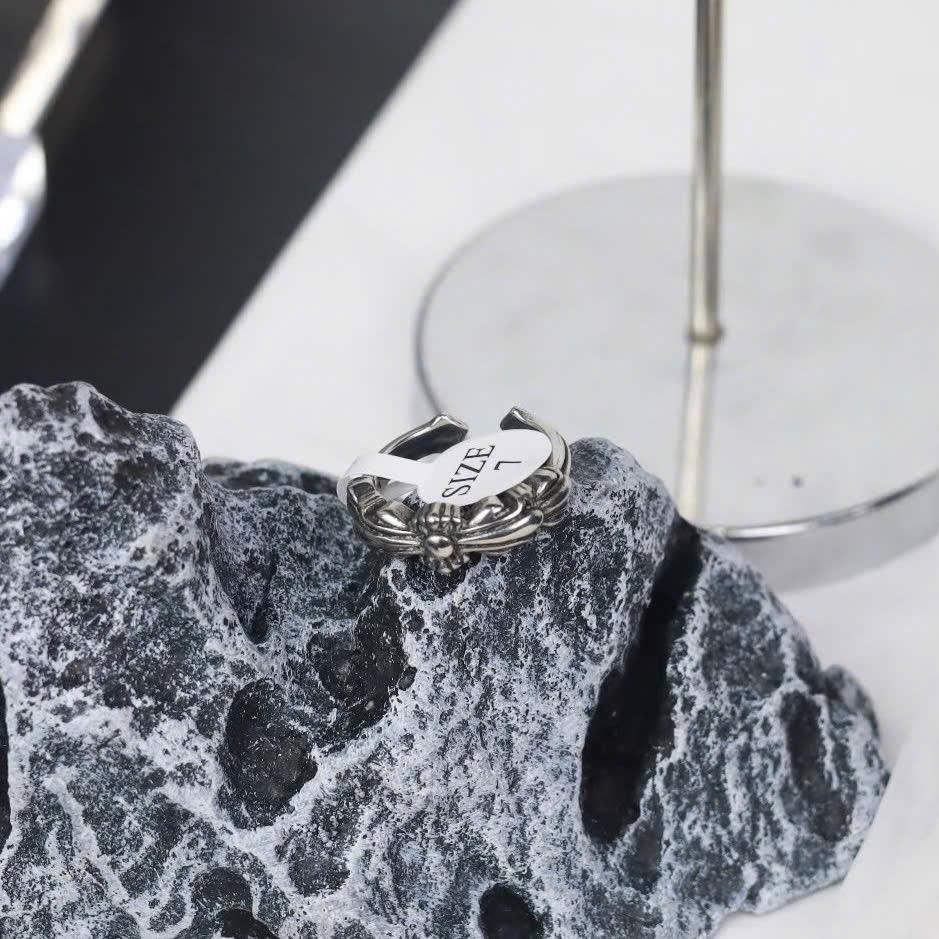 nhẫn titan chrome heart thiết kế_thumbnail_3