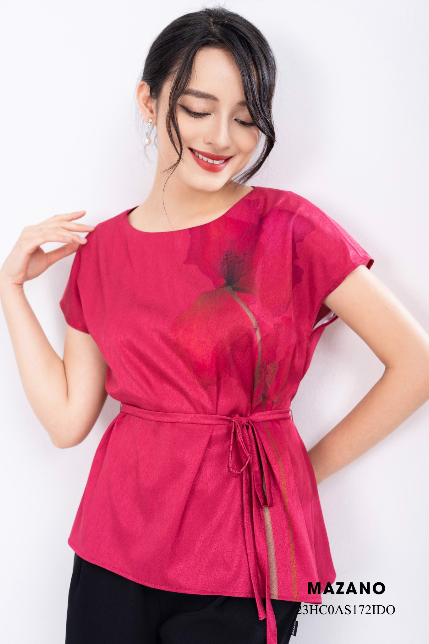 Áo top lụa hồng vân gấm thắt đai in hoa loang màu_thumbnail_2