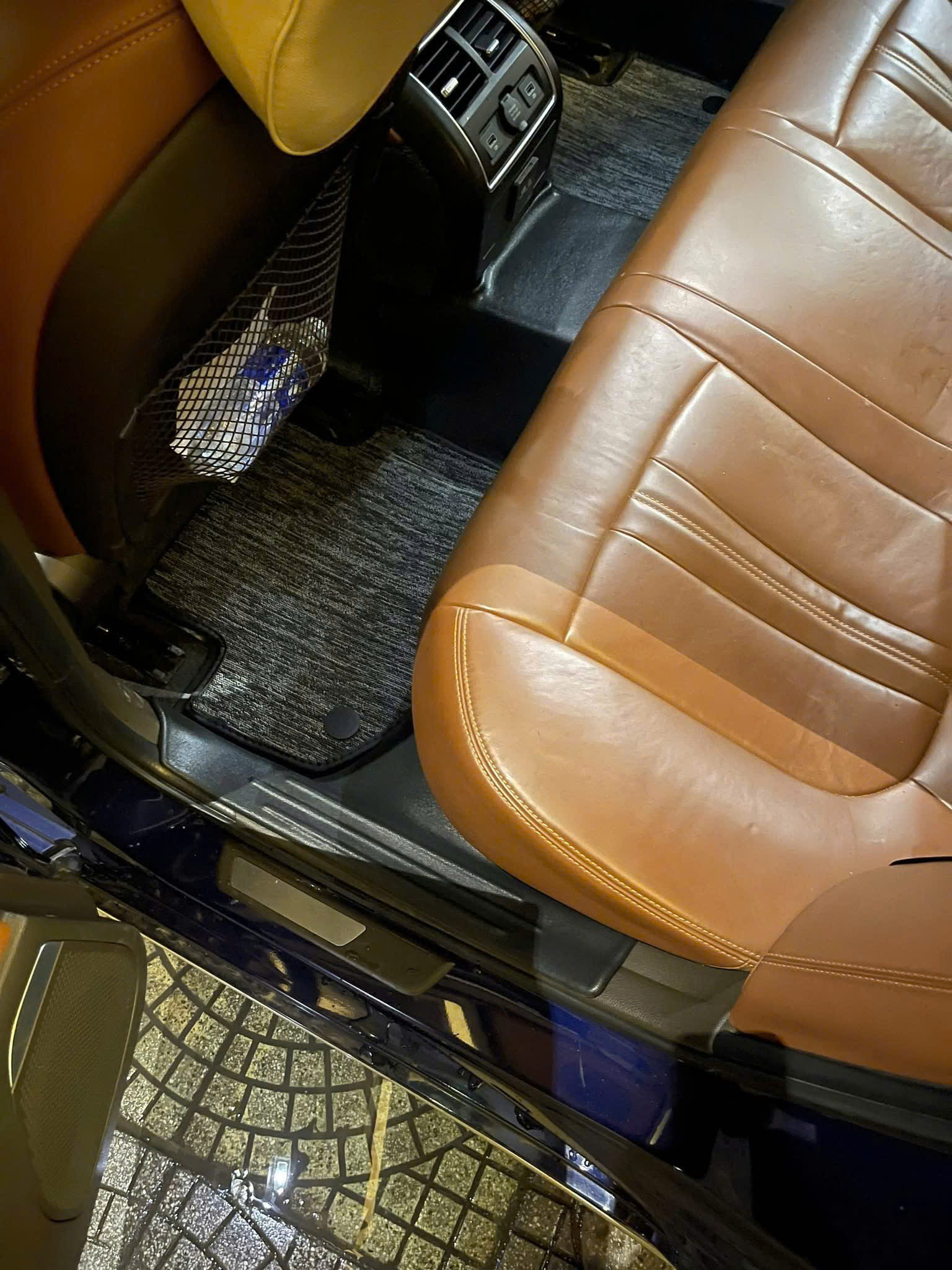 Thảm Lót Sàn Ô Tô Nhựa Đúc TPE Vinfast Lux A_thumbnail_2