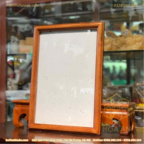Khung Ảnh Thờ Treo Gỗ Hương1