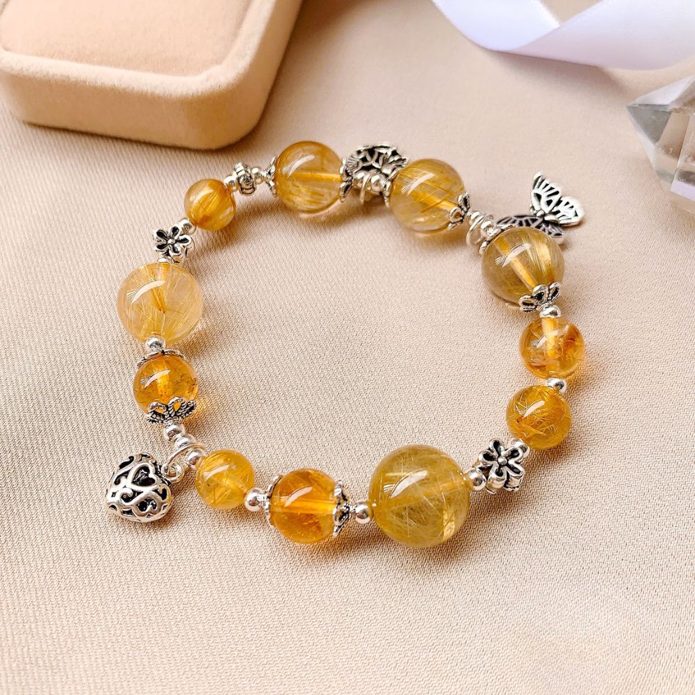 PT203 - Vòng đá thạch anh tóc vàng mix charm hồ điệp tình yêu