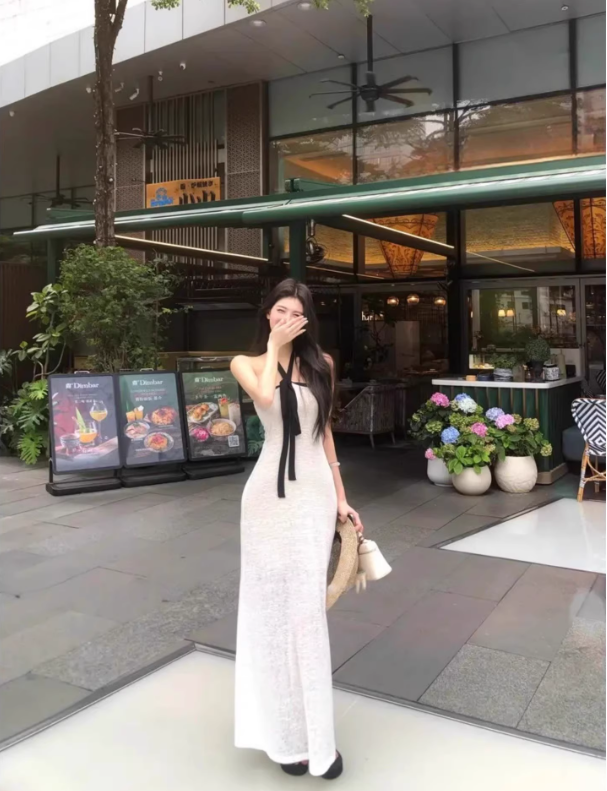 Đầm maxi hở lưng buộc nơ cổ quyến rũ_thumbnail_7