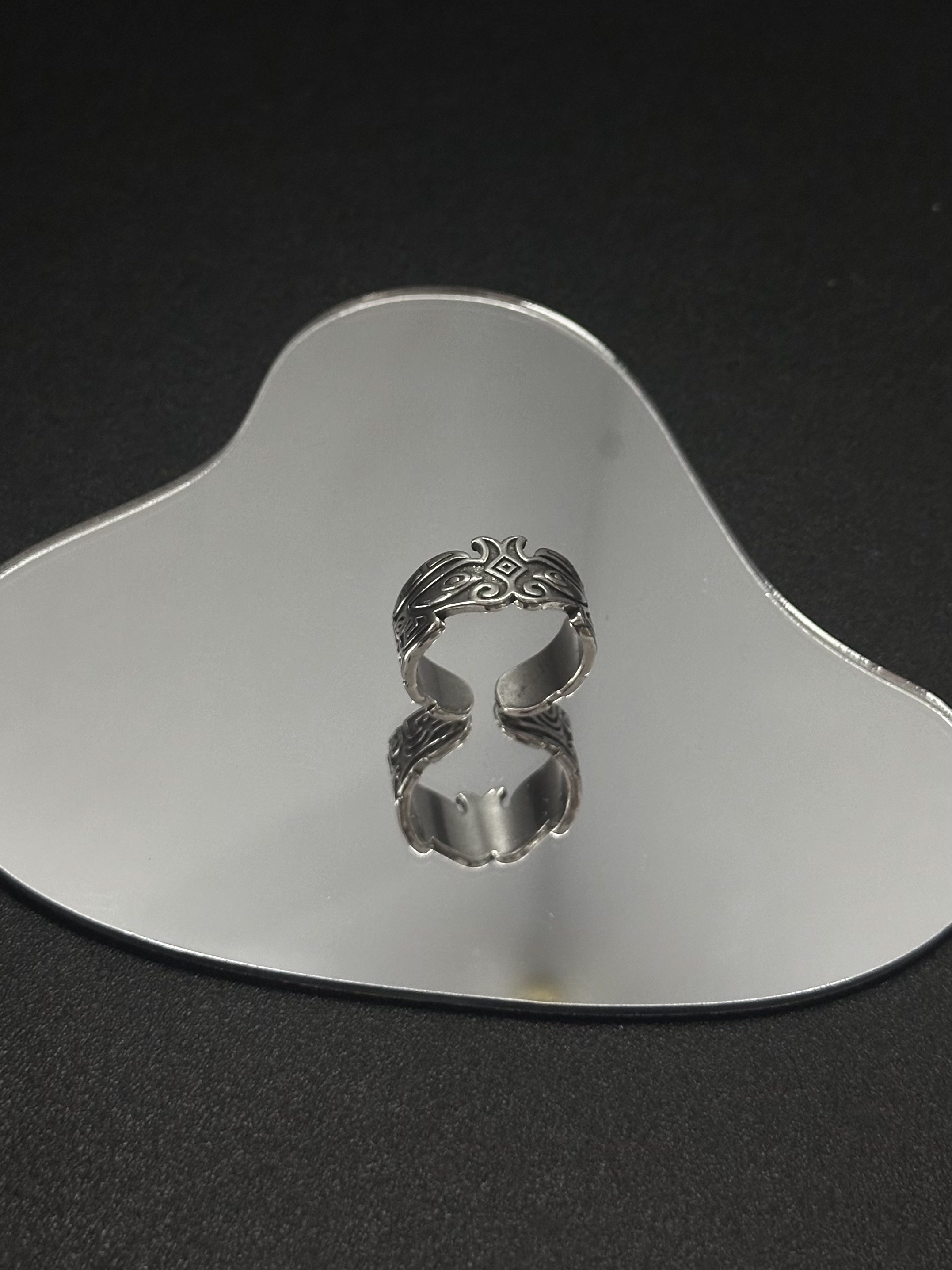 Nhẫn Thần Thú Thao Thiết_thumbnail_2