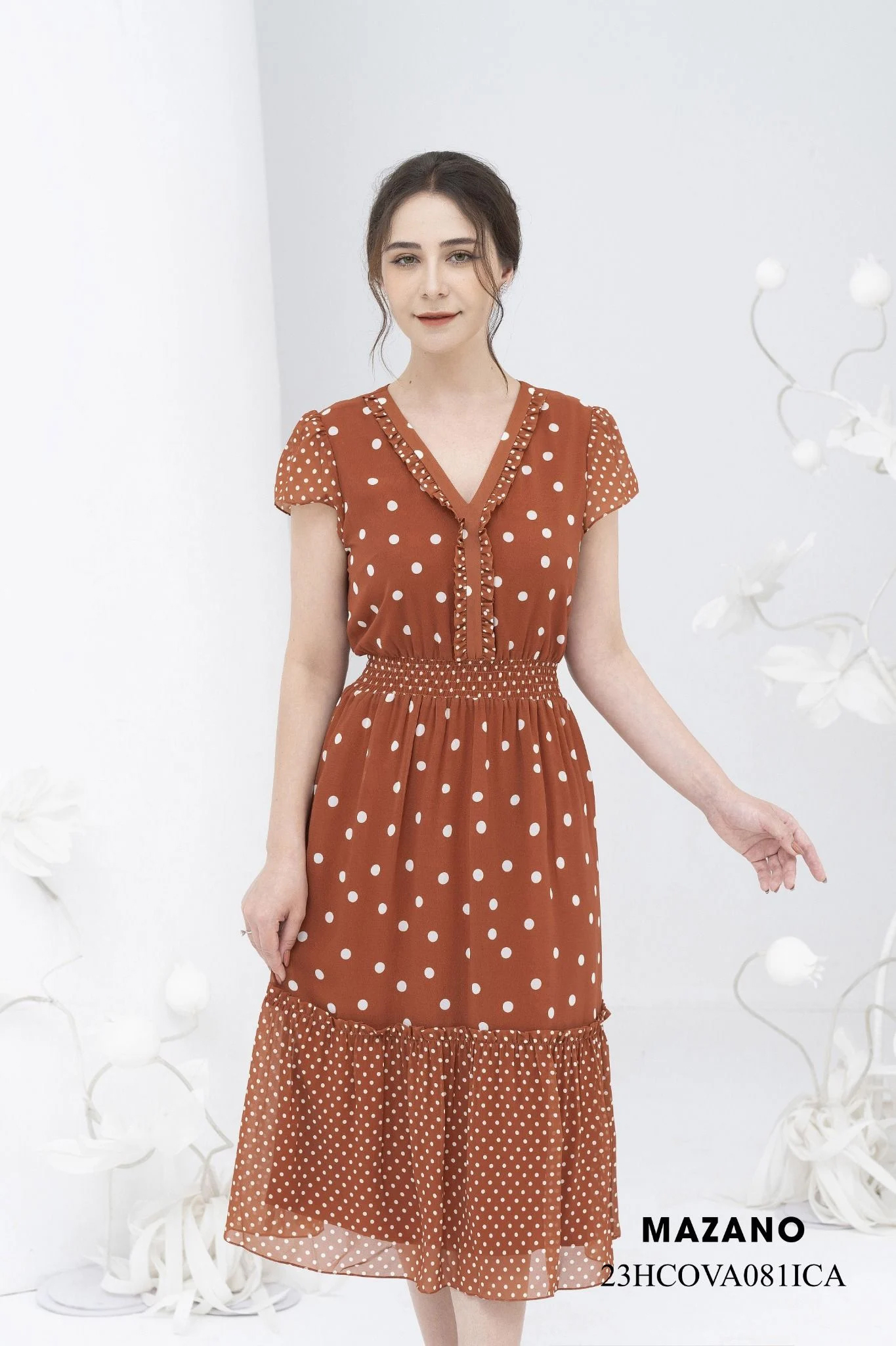 Váy Đầm ôm Chân rủ tầng Vải voan Hoạ tiết chấm bi Cổ V Tay ngắn Dài trên bắp chân_thumbnail_3