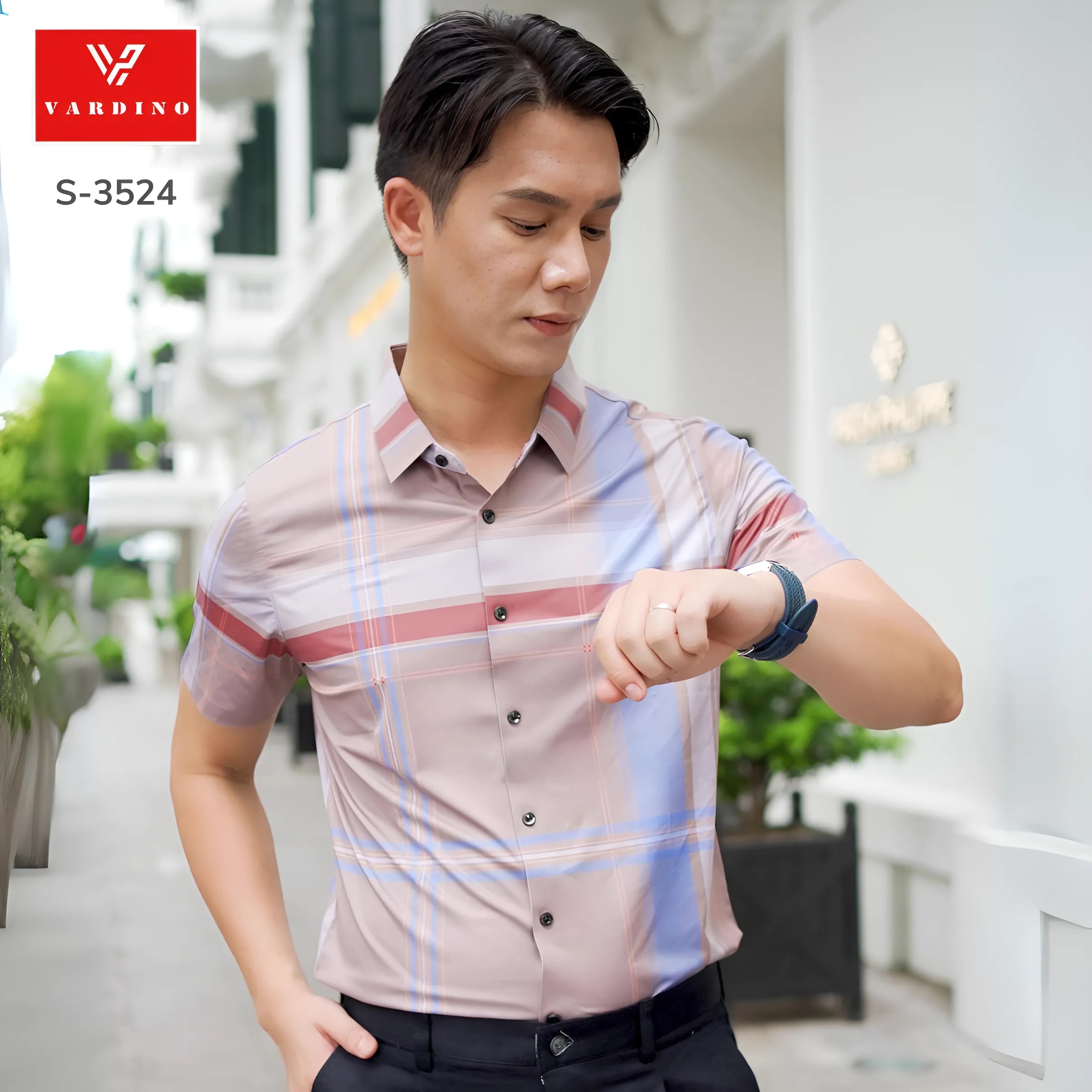 Áo Sơ Mi Nam Trung Niên Vardino: Lịch Lãm và Sang Trọng