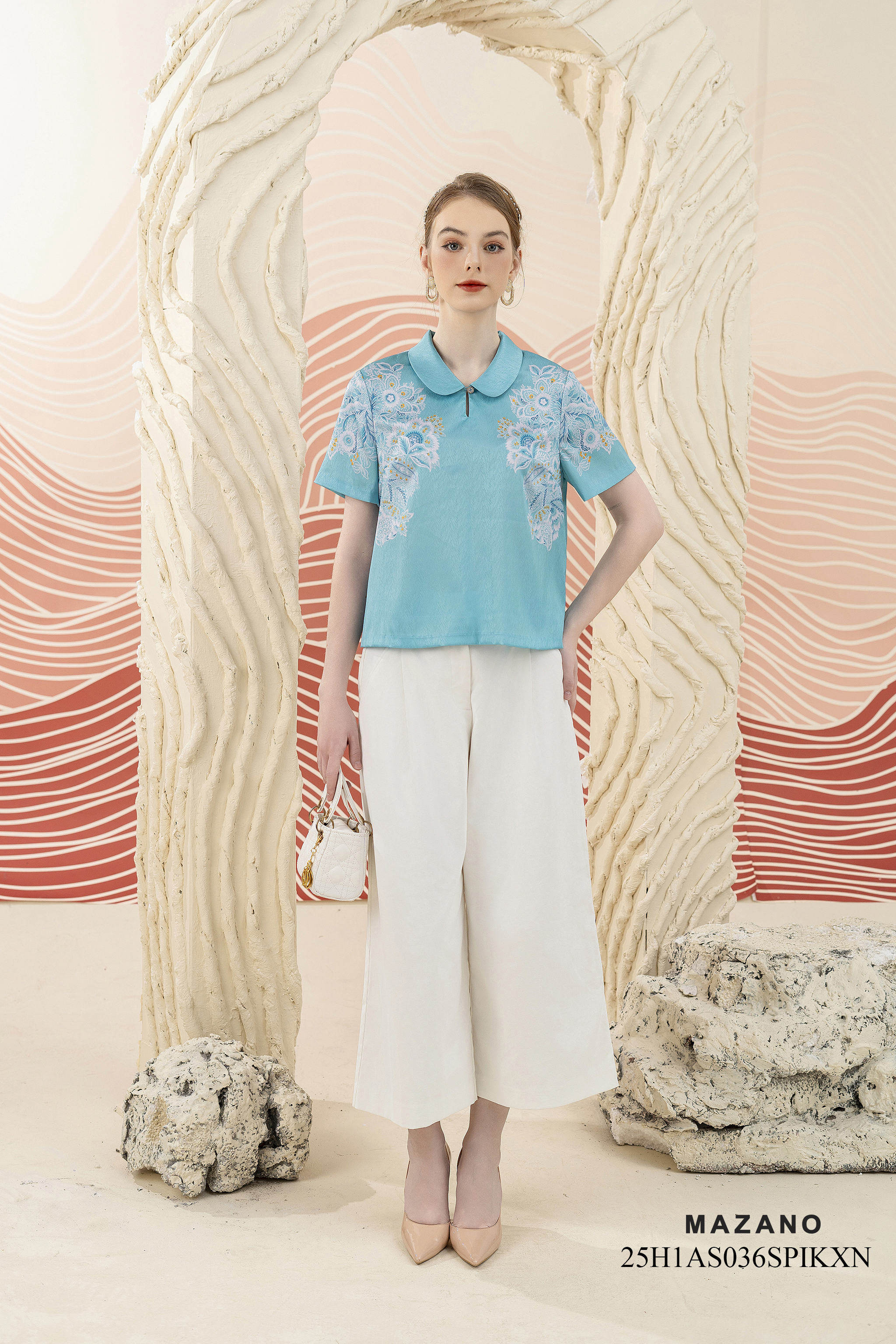 Áo top suông cài khuy Họa tiết hoa cách điệu Cổ bẻ Tay ngắn Dài dưới eo_thumbnail_4